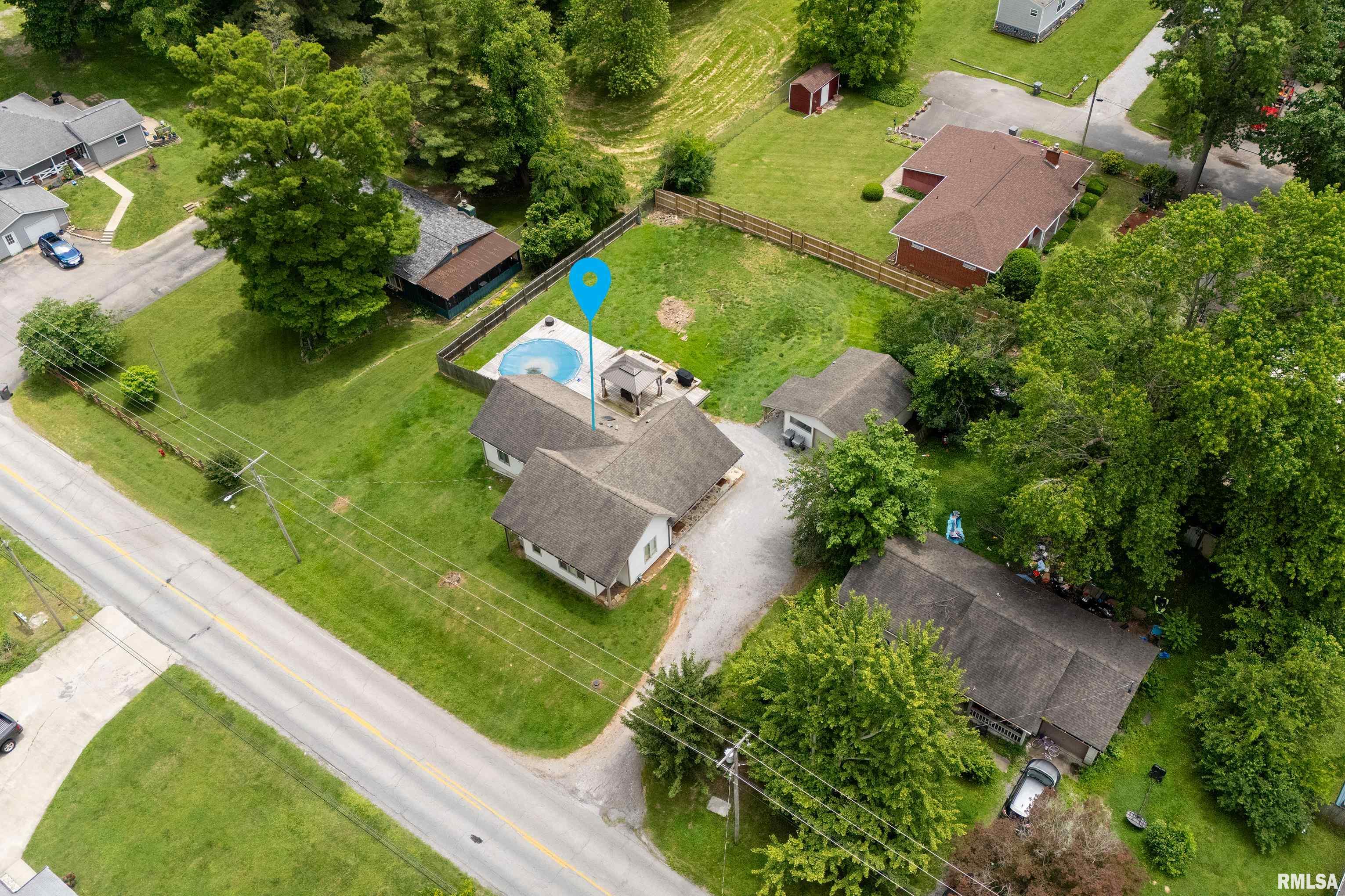 611 E Grand Avenue, Carterville, Illinois image 24