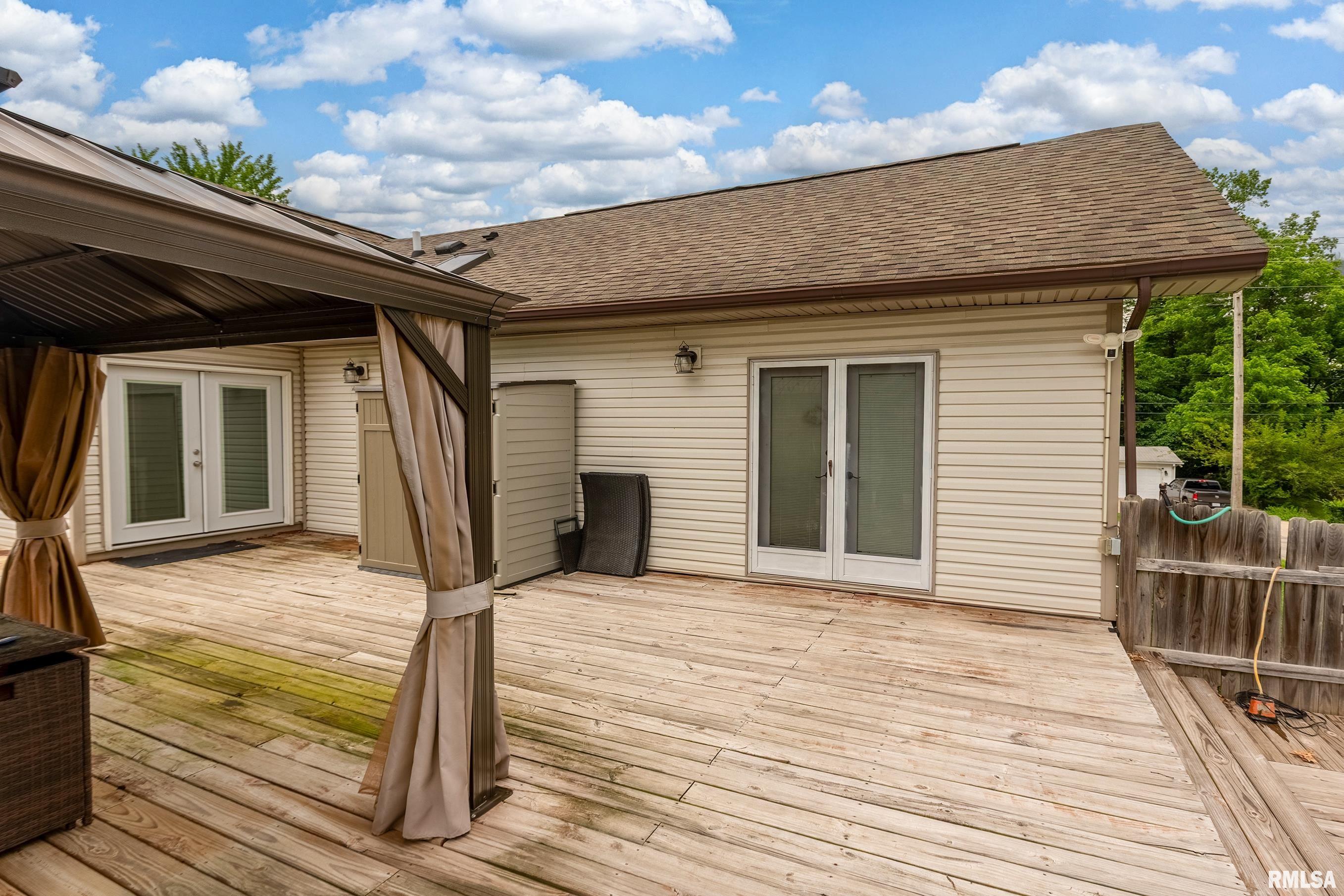 611 E Grand Avenue, Carterville, Illinois image 30