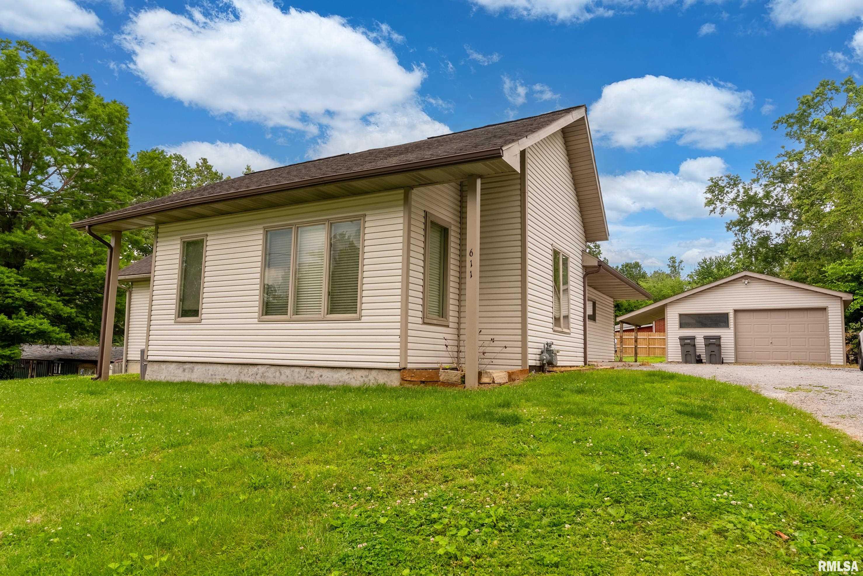 611 E Grand Avenue, Carterville, Illinois image 37