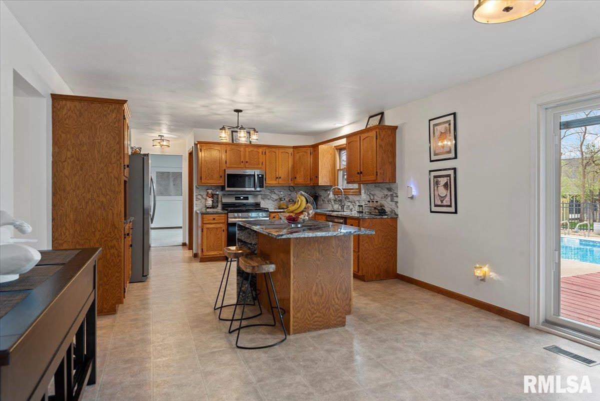 505 Tecumseh Trail, Springfield, Illinois image 15