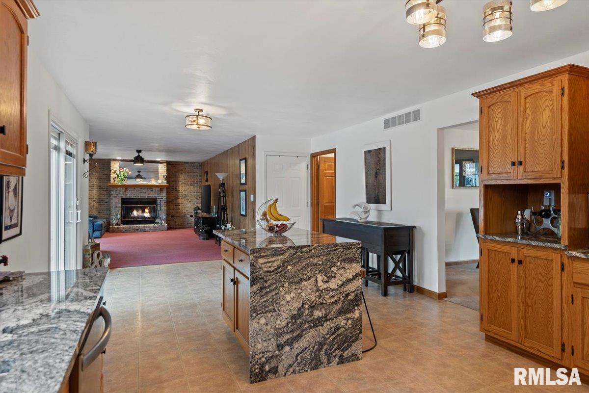 505 Tecumseh Trail, Springfield, Illinois image 11