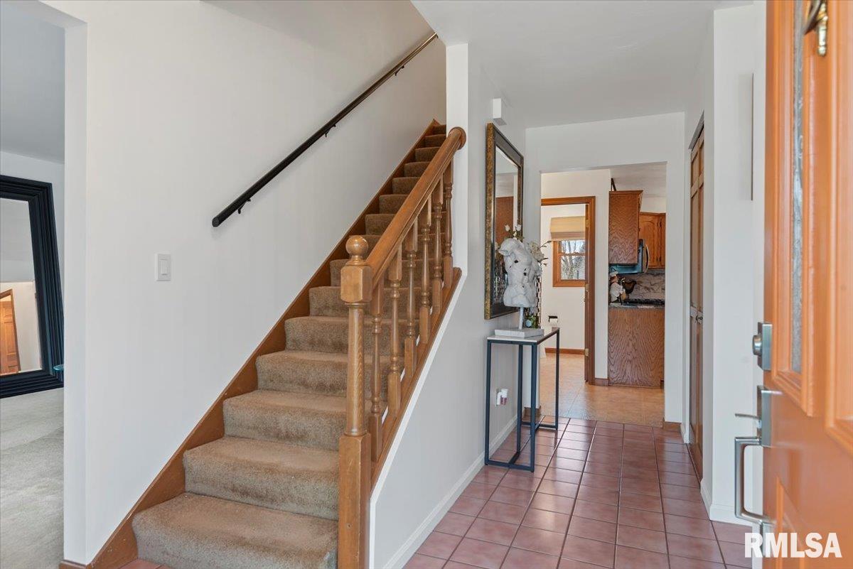 505 Tecumseh Trail, Springfield, Illinois image 4