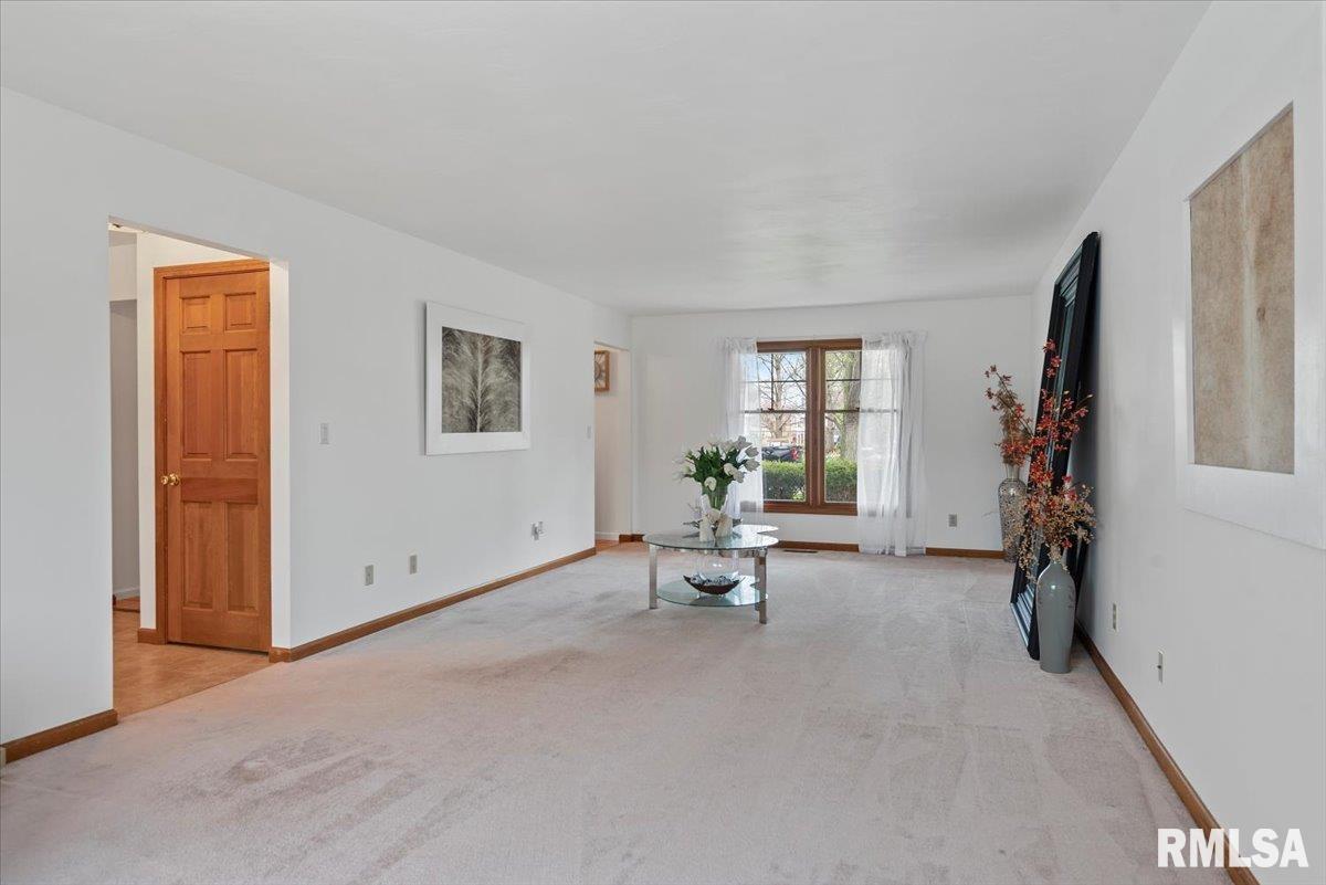 505 Tecumseh Trail, Springfield, Illinois image 8