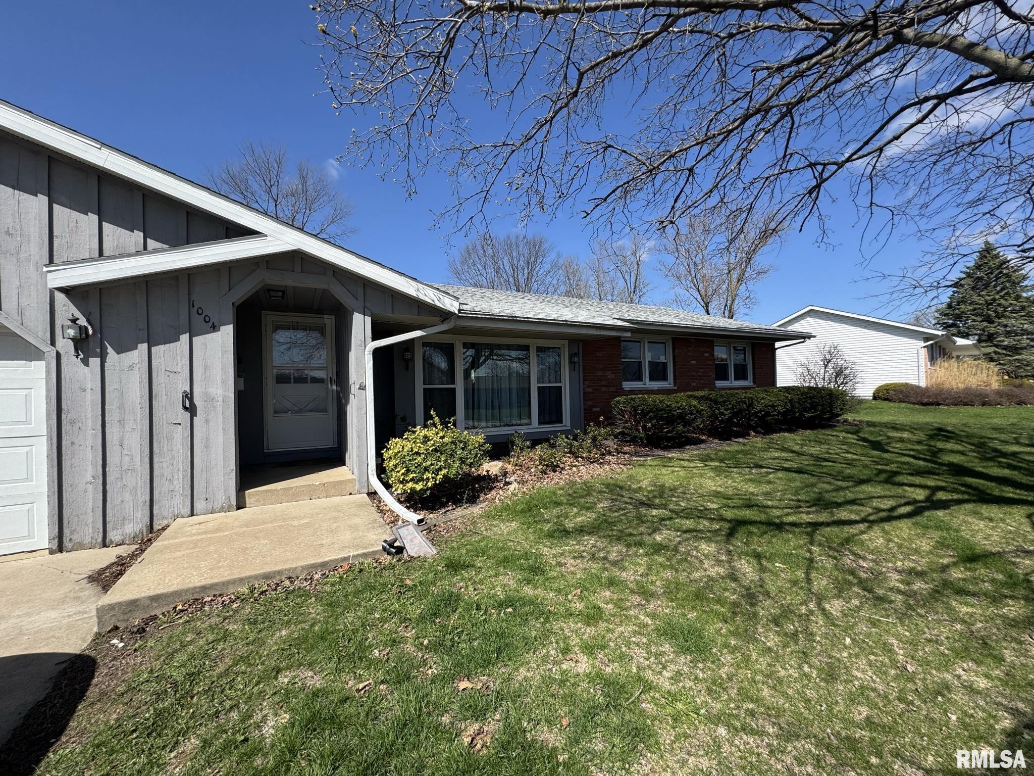 1004 Chelsea Place, Washington, Illinois image 1