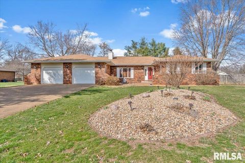 Homes For Sale - 5 Sequoia Court<br/> Sangamon County, Springfield, IL 62707