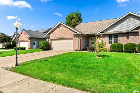 Homes For Sale - 111 Hickory Lane<br/> Pekin, IL 61554