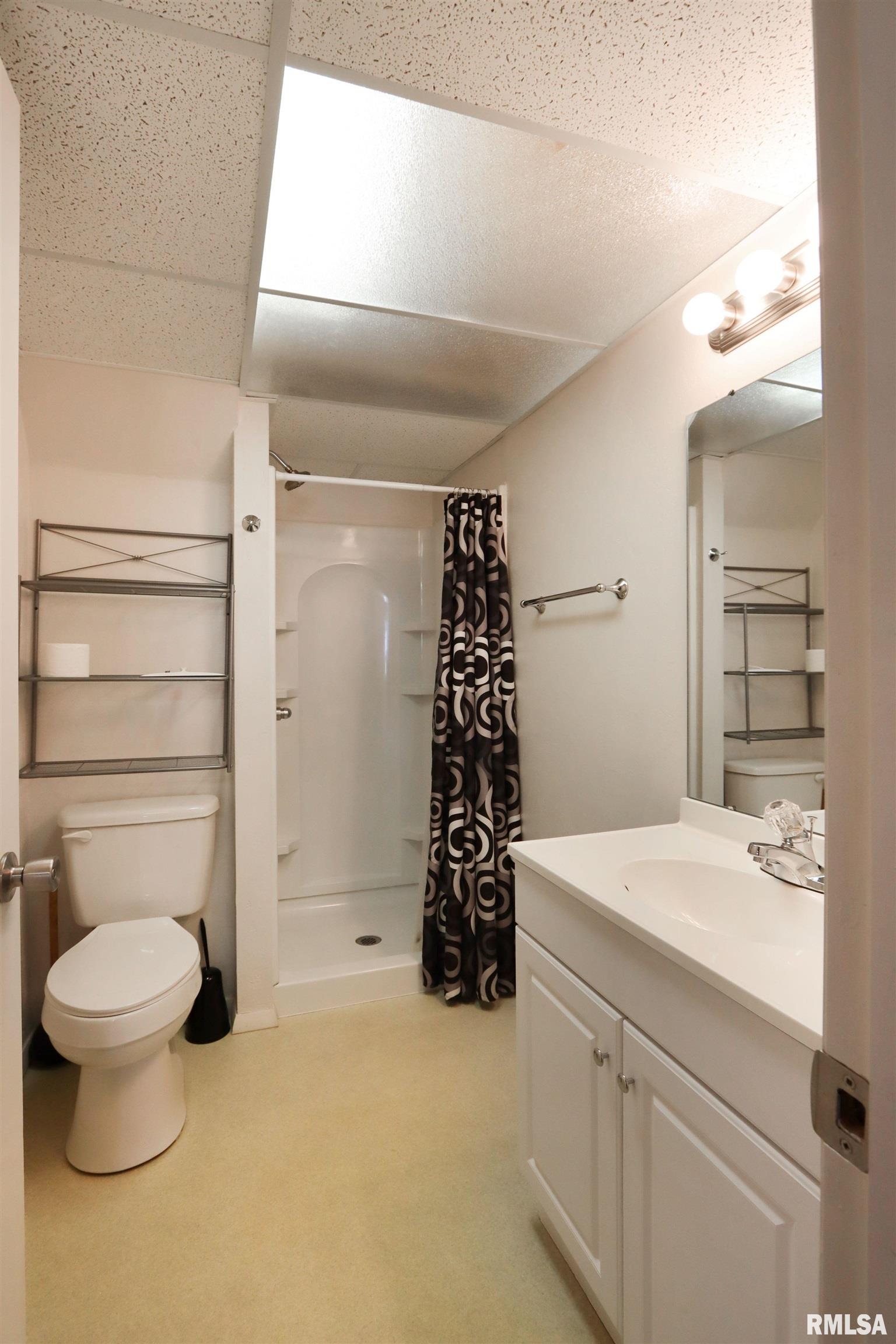3002 Bluff Ridge Drive, Quincy, Illinois image 17