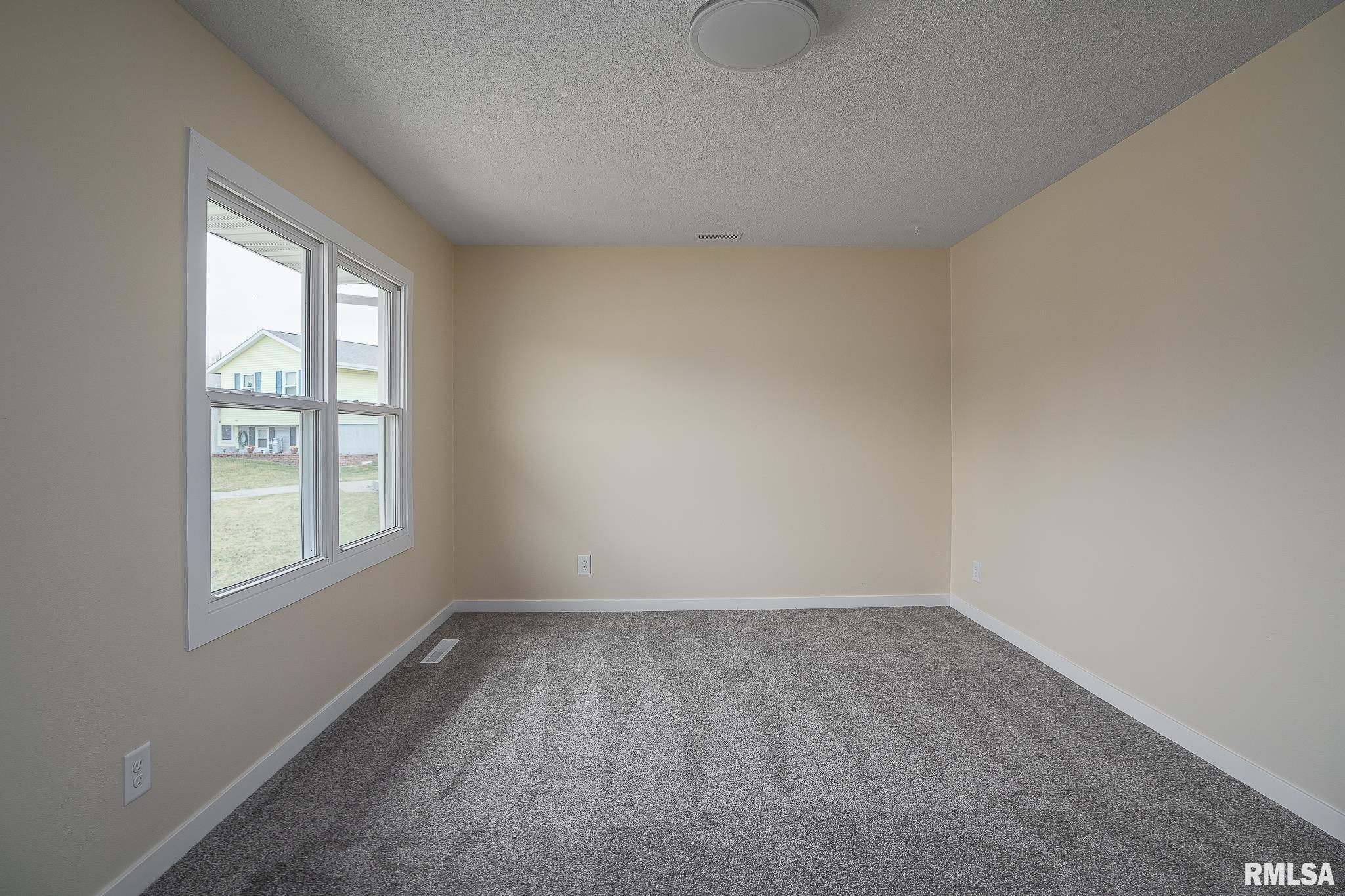 1729 Welshire Drive, Davenport, Iowa image 12