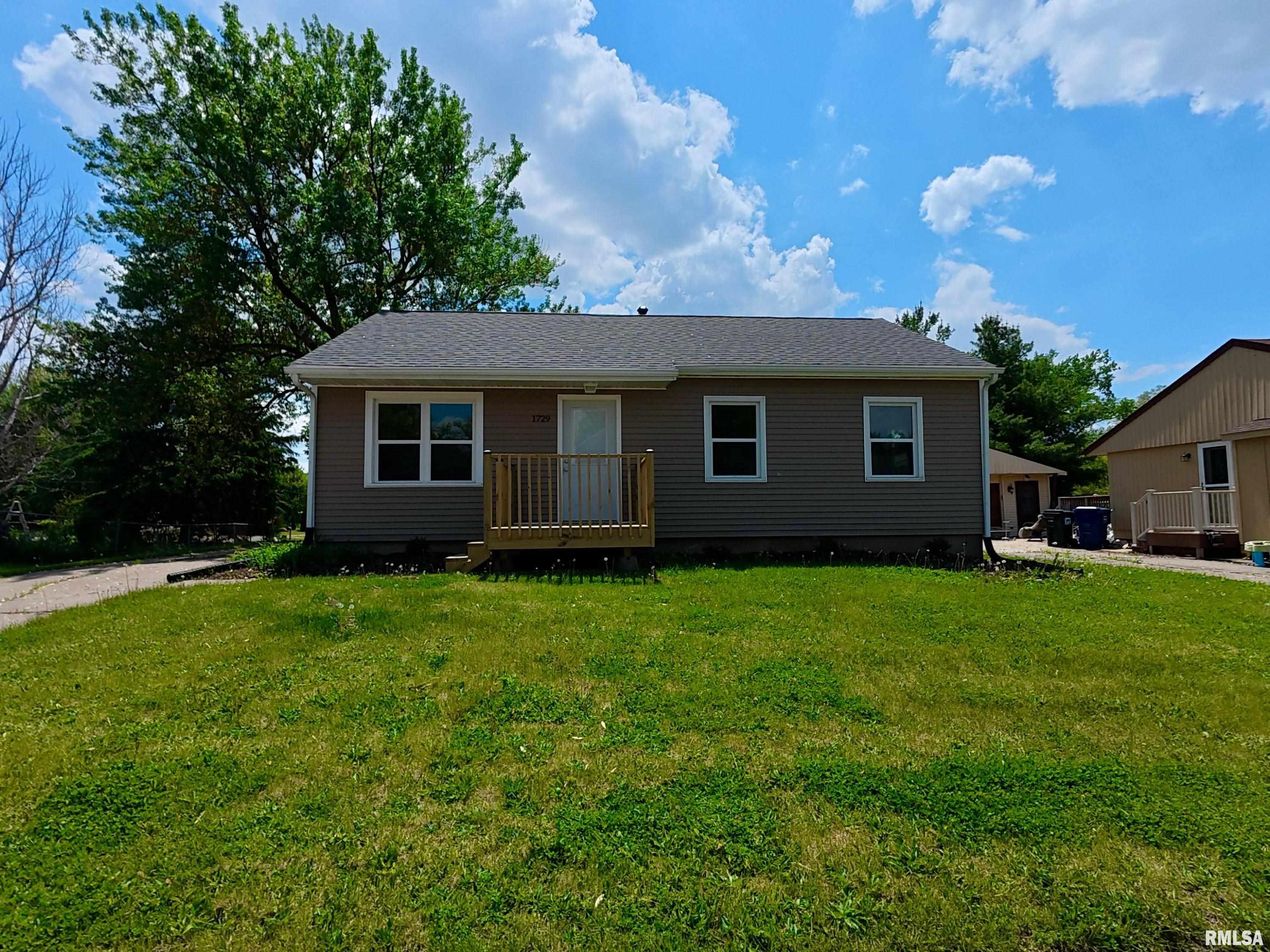 1729 Welshire Drive, Davenport, Iowa image 2