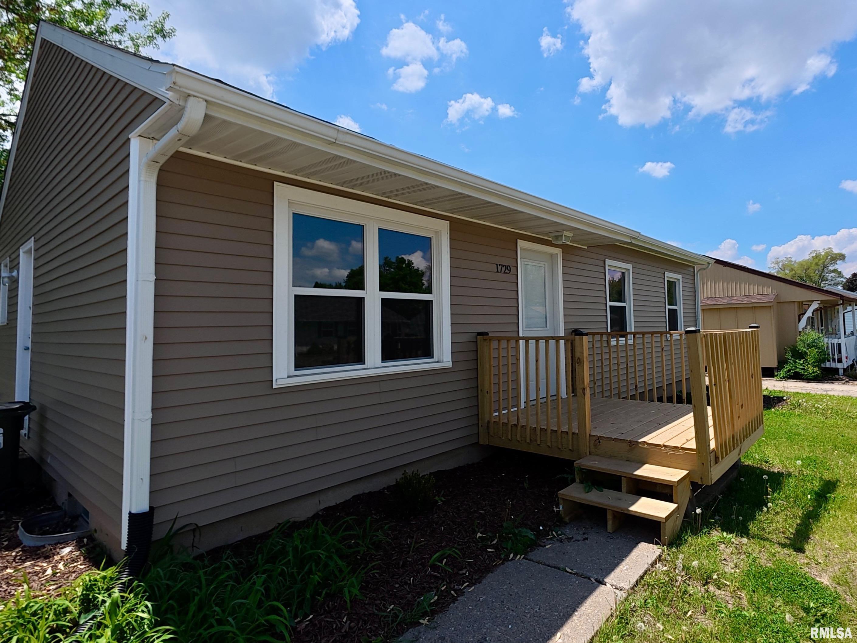 1729 Welshire Drive, Davenport, Iowa image 1