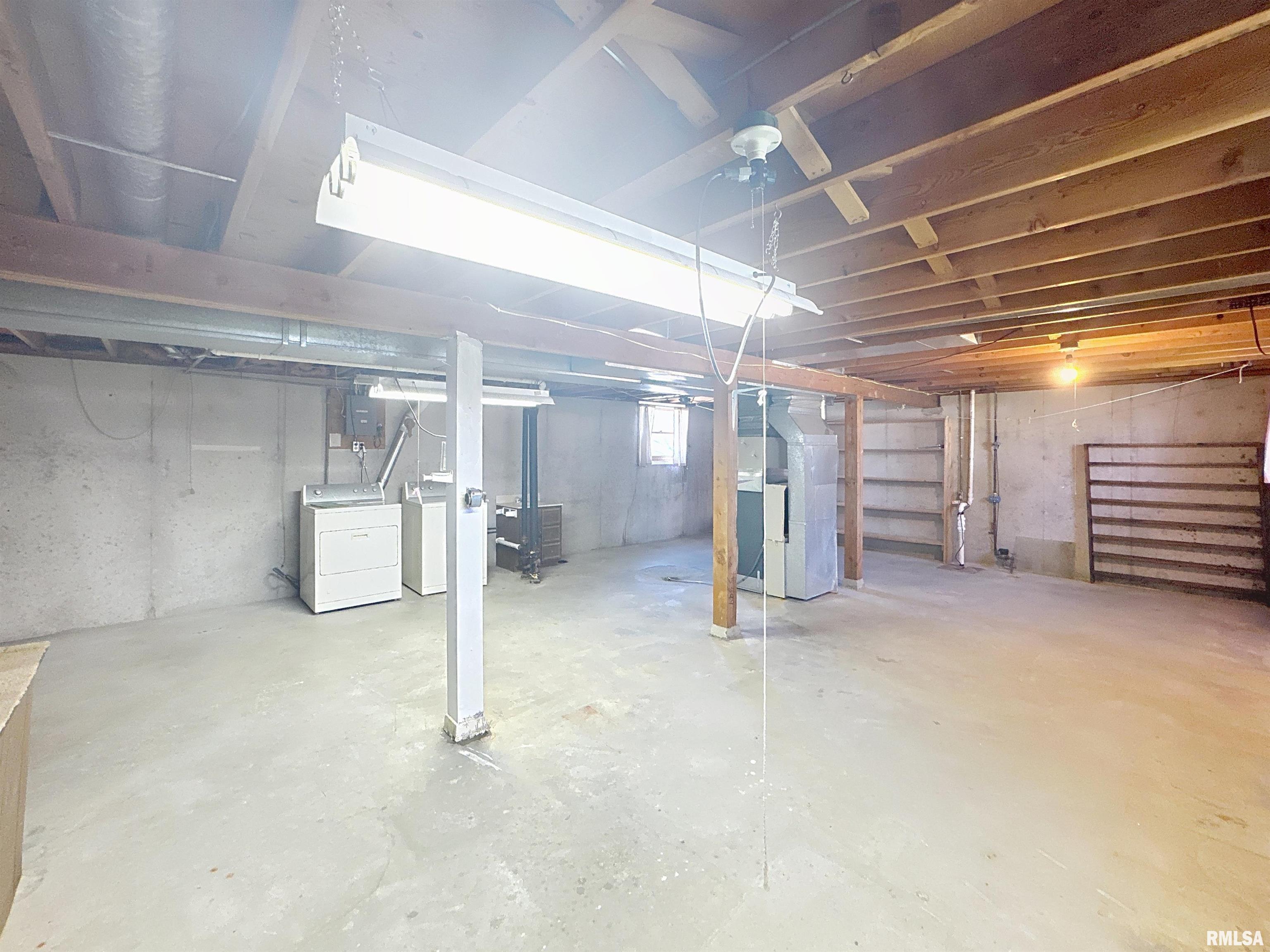 3106 Covington Drive, Davenport, Iowa image 27