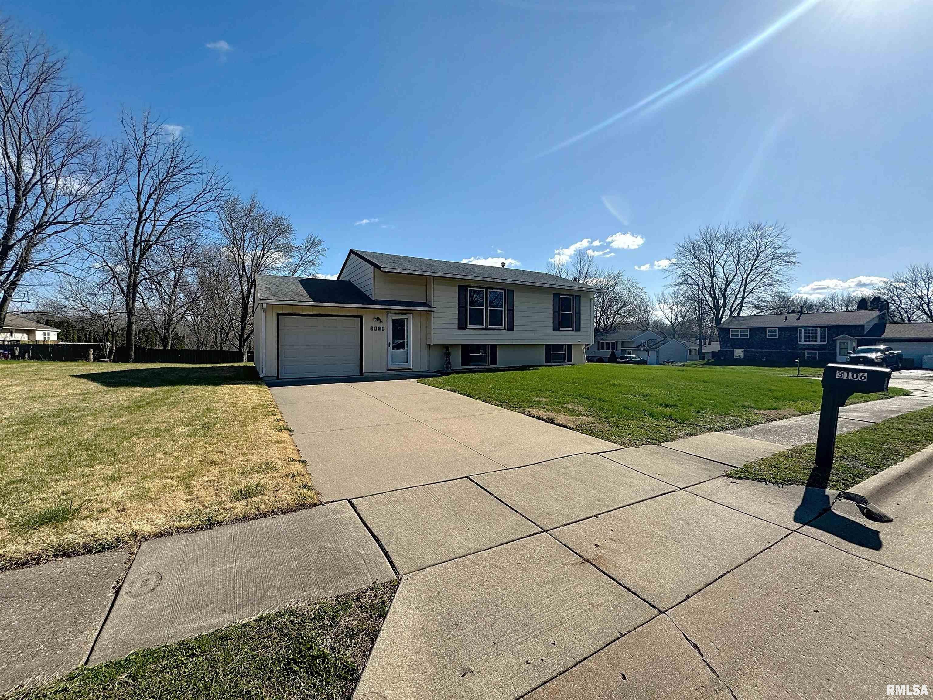 3106 Covington Drive, Davenport, Iowa image 2