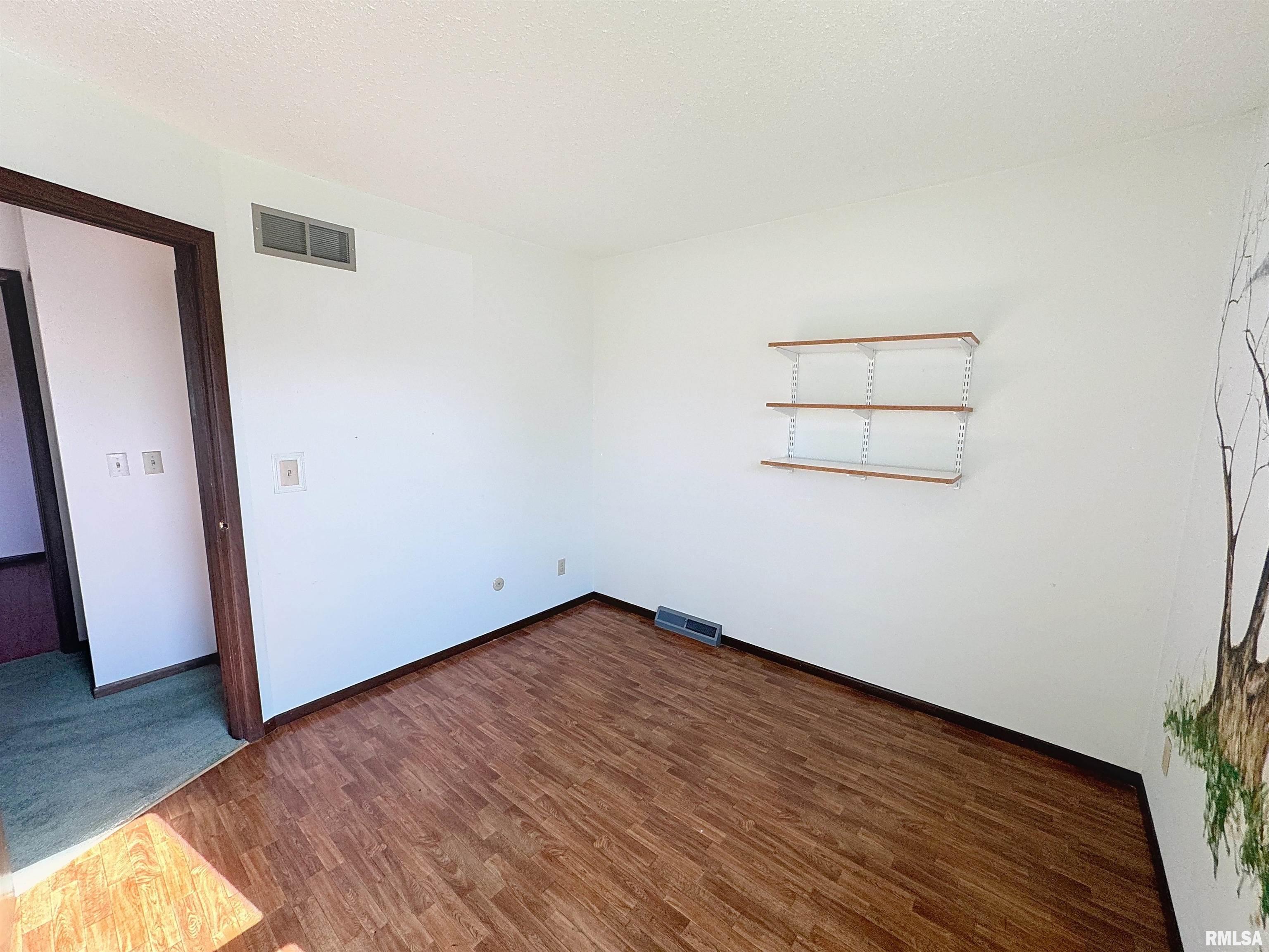 3106 Covington Drive, Davenport, Iowa image 17