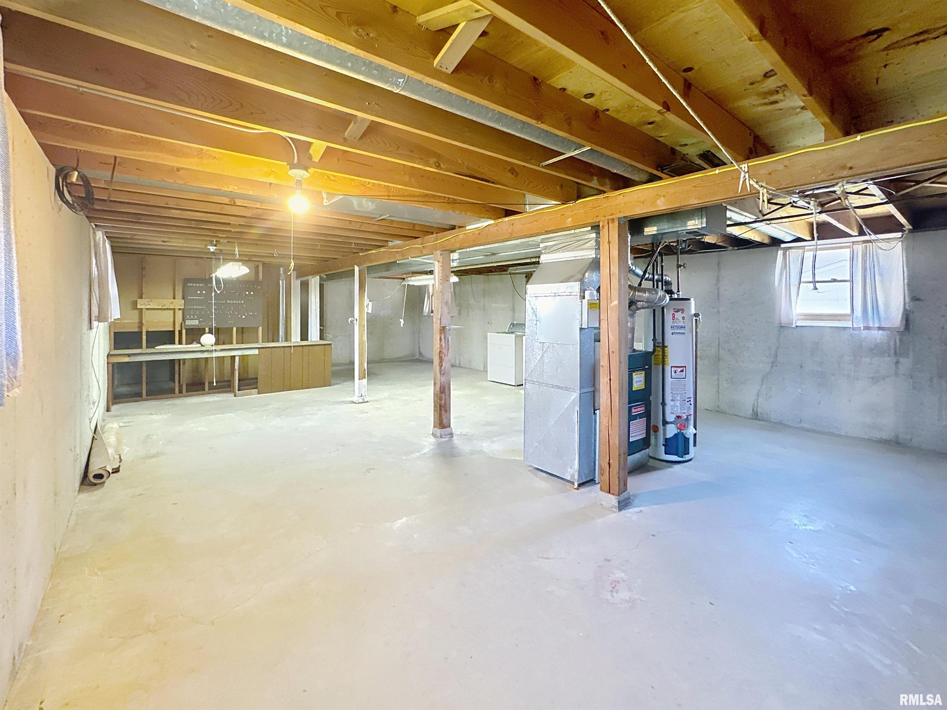 3106 Covington Drive, Davenport, Iowa image 24