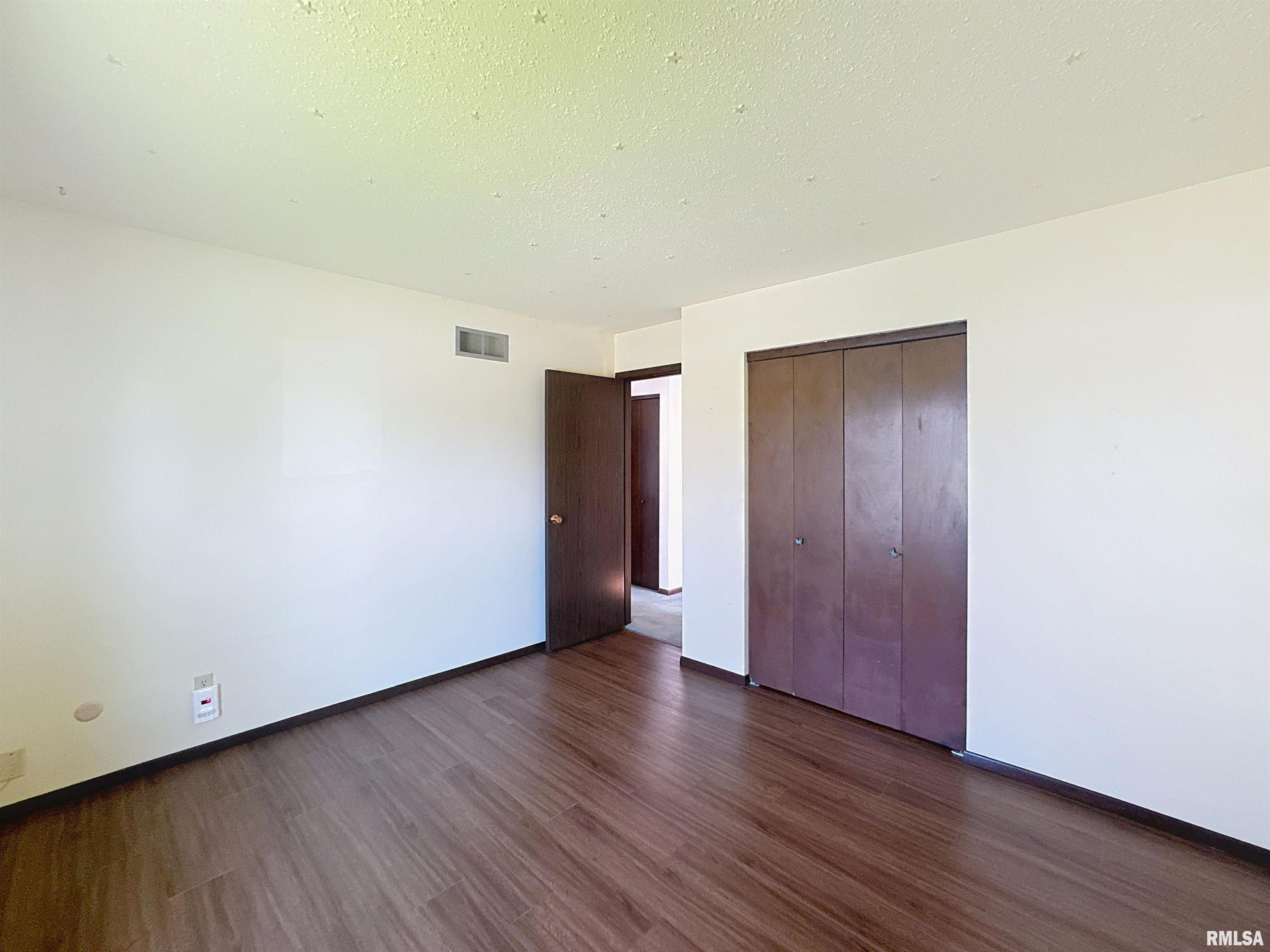 3106 Covington Drive, Davenport, Iowa image 22