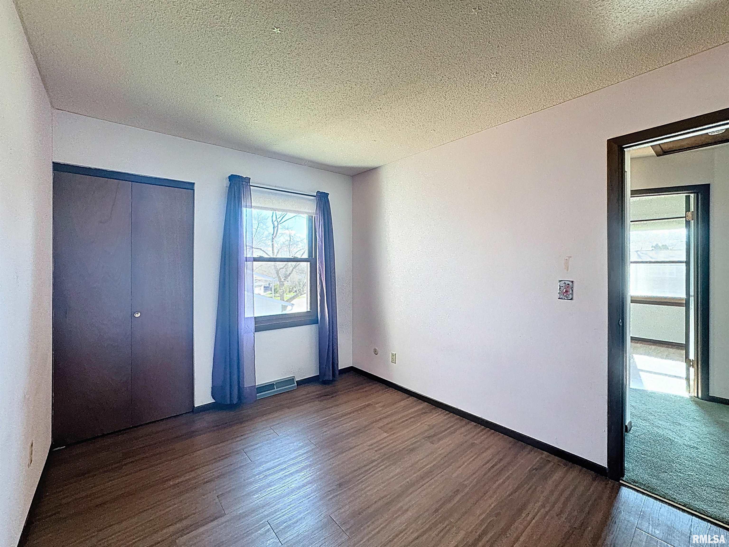 3106 Covington Drive, Davenport, Iowa image 13