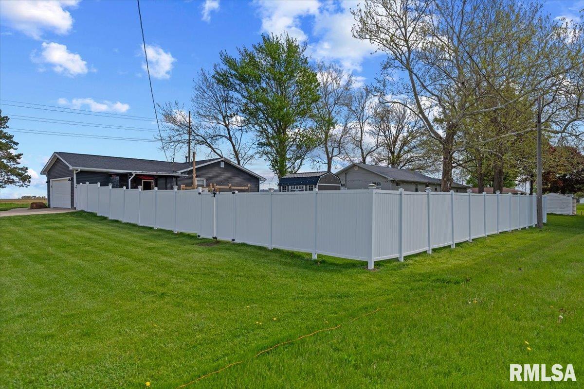 1444 Sportsman Drive, Taylorville, Illinois image 26