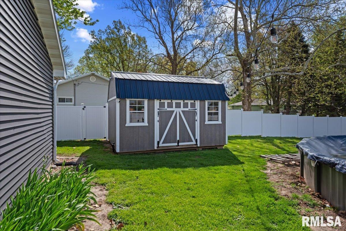 1444 Sportsman Drive, Taylorville, Illinois image 23