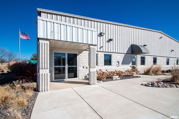 Photo 1 of 100 — 200 ENTERPRISE Drive, Pekin, IL 61554