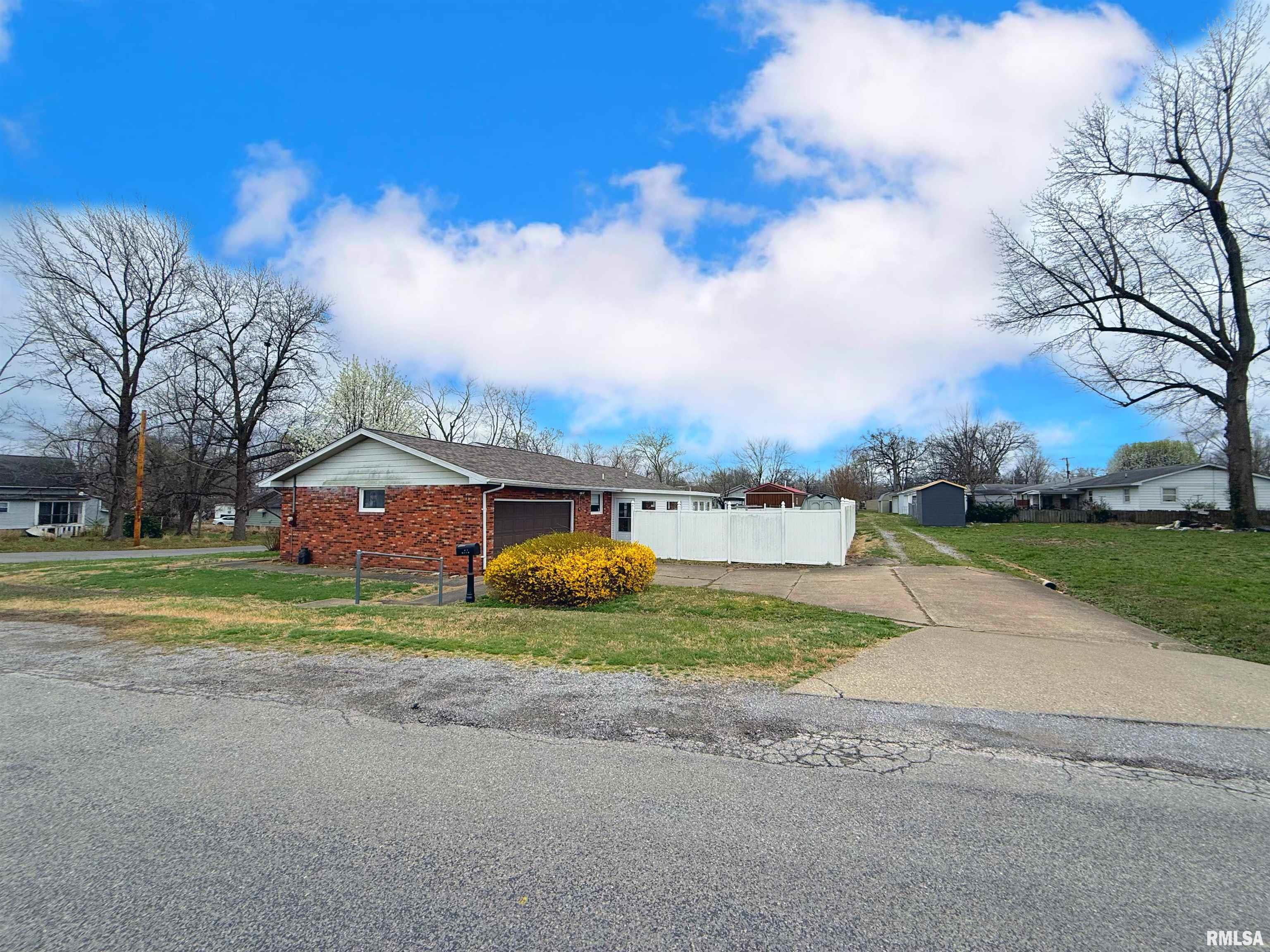 101 S 22nd Street, Herrin, Illinois image 2