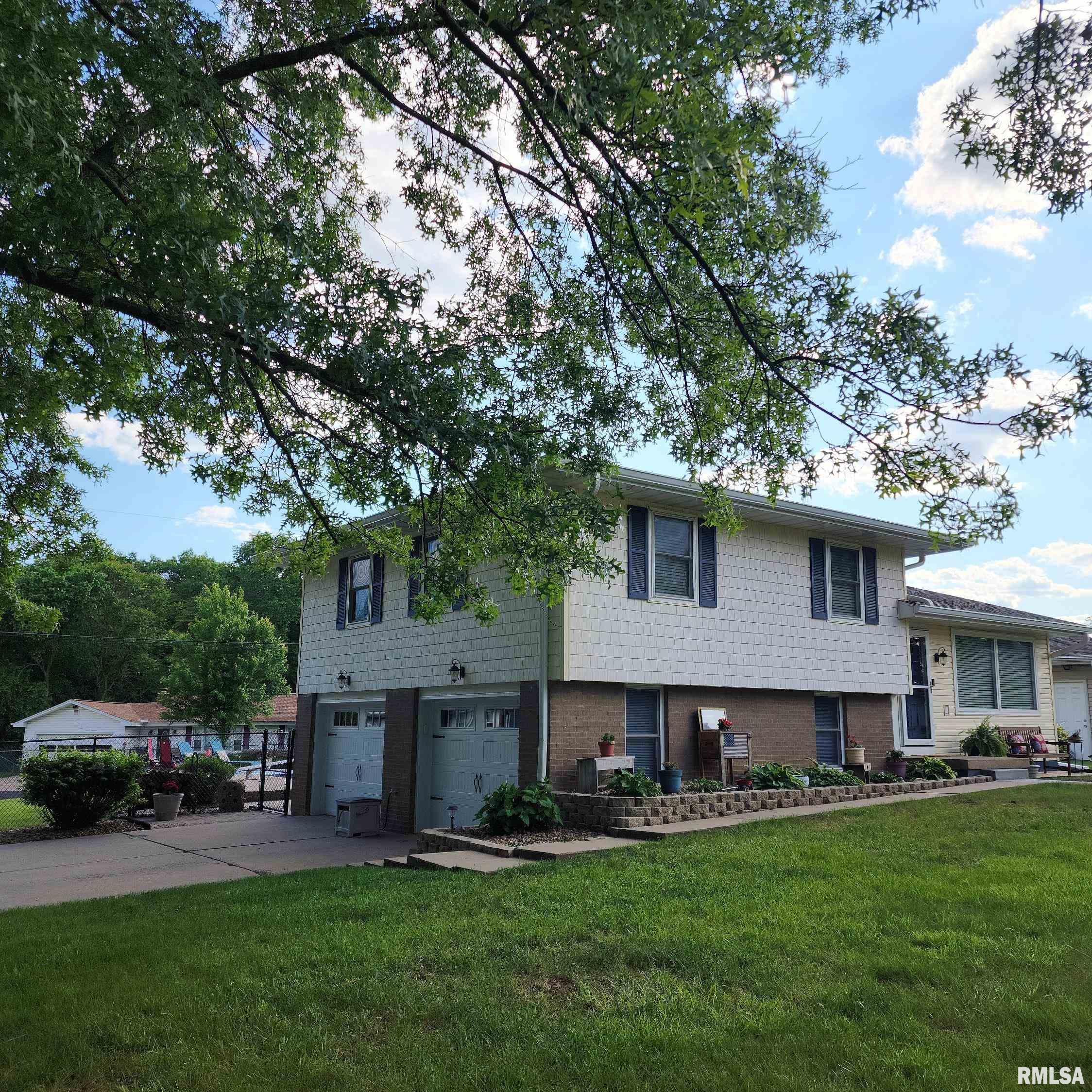 5202 W Mahark Lane, Peoria, Illinois image 1