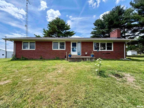 Homes For Sale - 1225 Stanton Airport Road<br/> Riverton, IL 62561