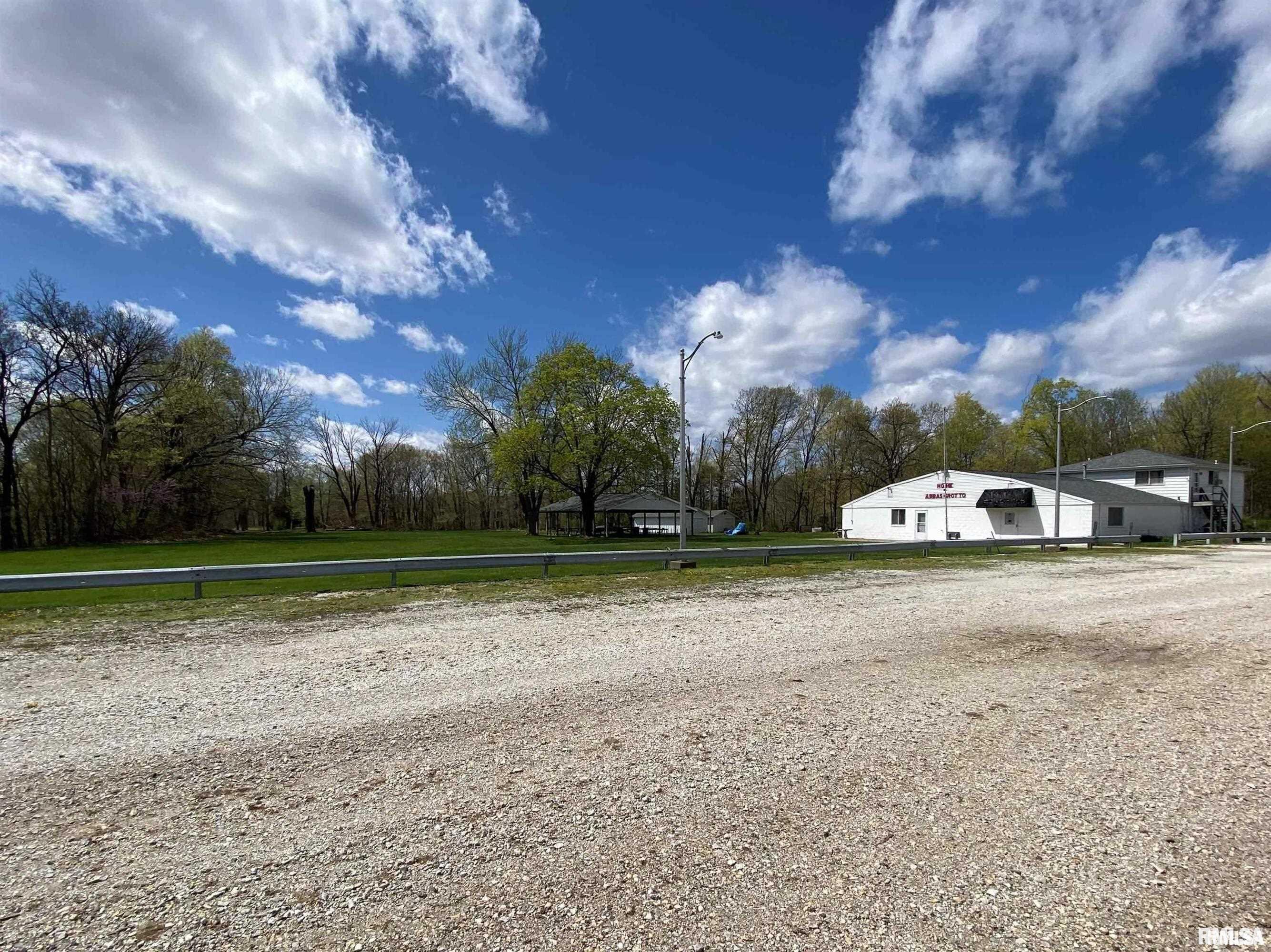 1839 1/2 Highview Road, East Peoria, Illinois image 7