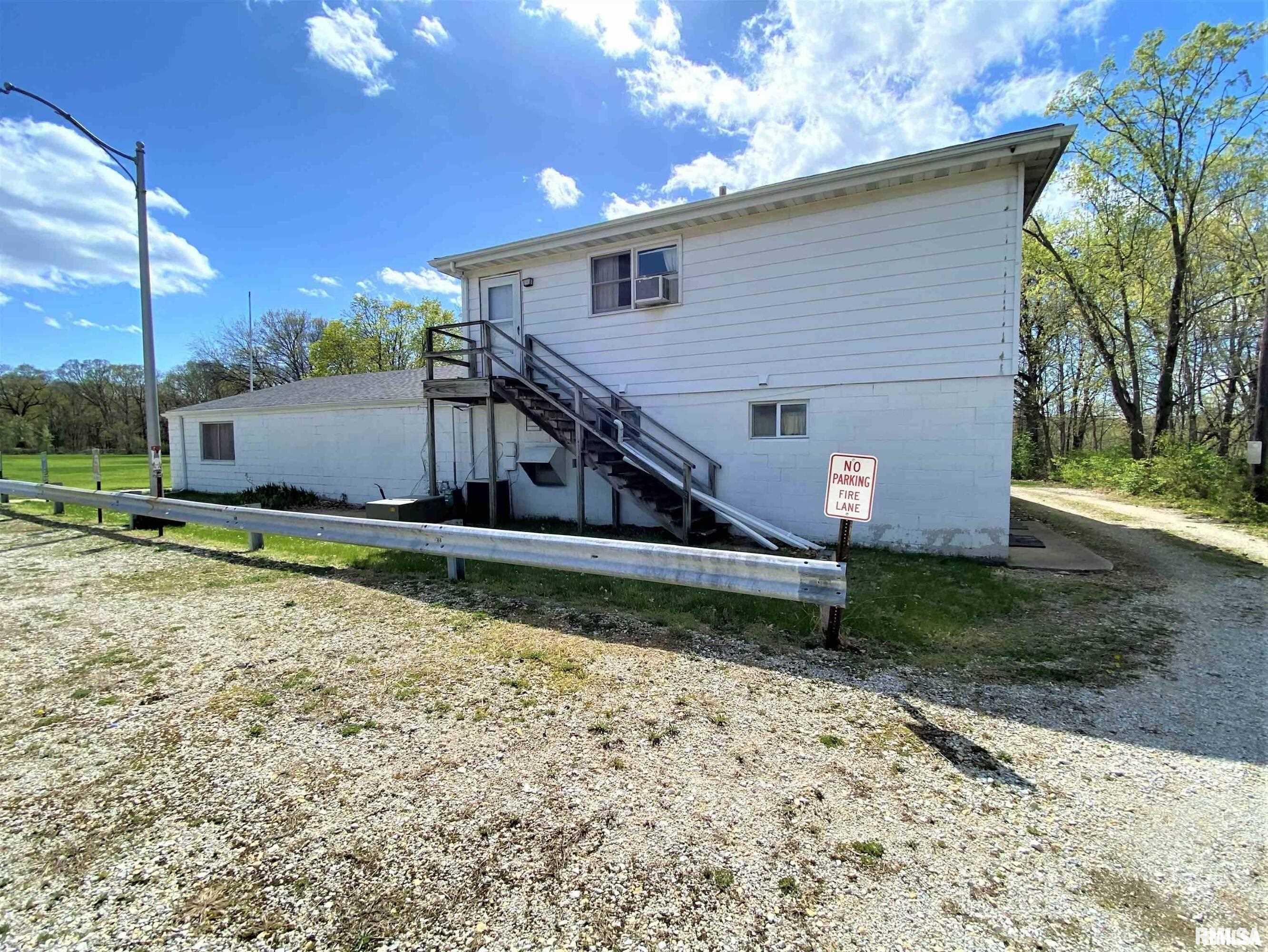 1839 1/2 Highview Road, East Peoria, Illinois image 8