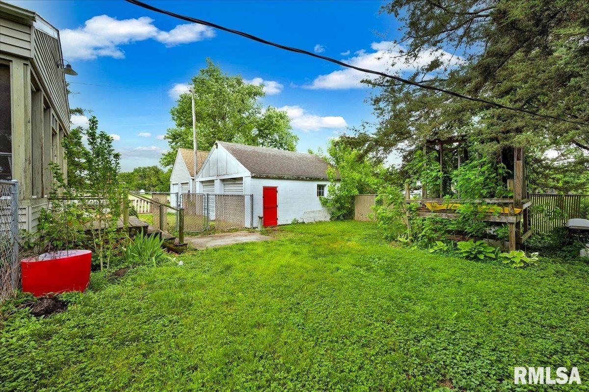 310 N 5th Street, Dunlap, Illinois image 21
