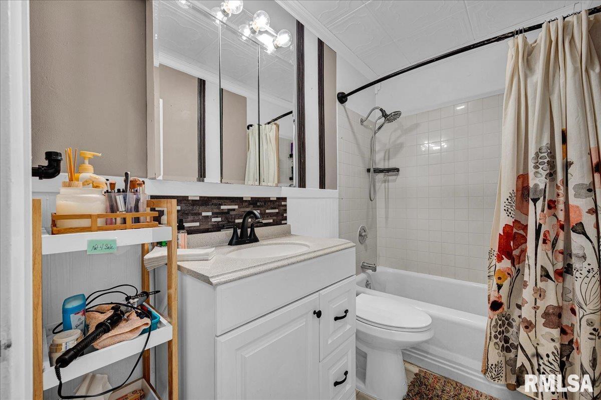 310 N 5th Street, Dunlap, Illinois image 13