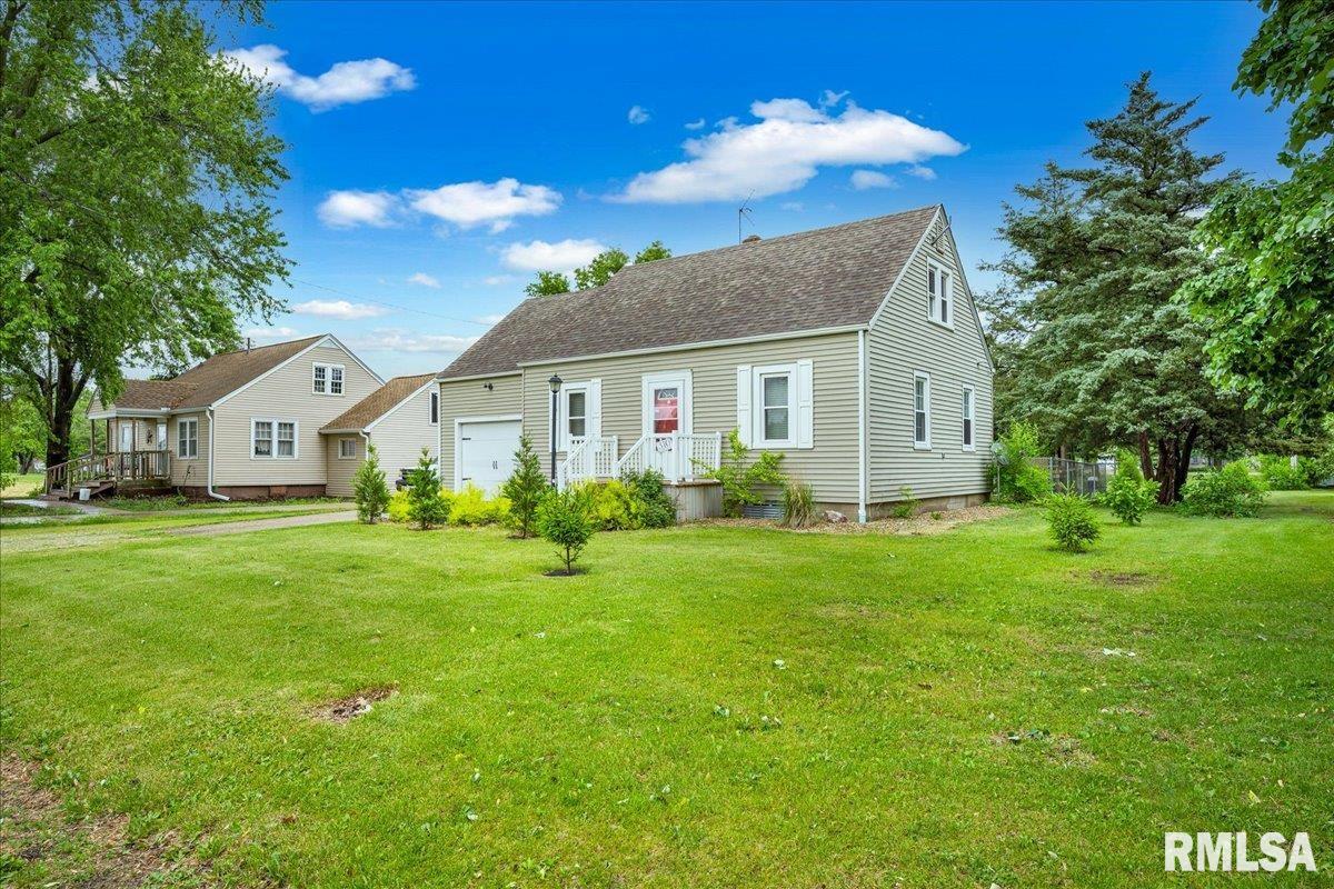 310 N 5th Street, Dunlap, Illinois image 2