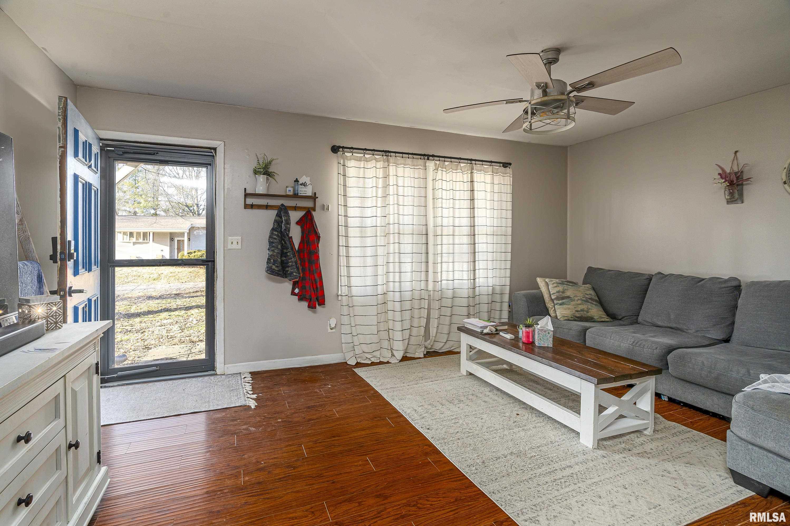 865 Stardust Drive, Herrin, Illinois image 3