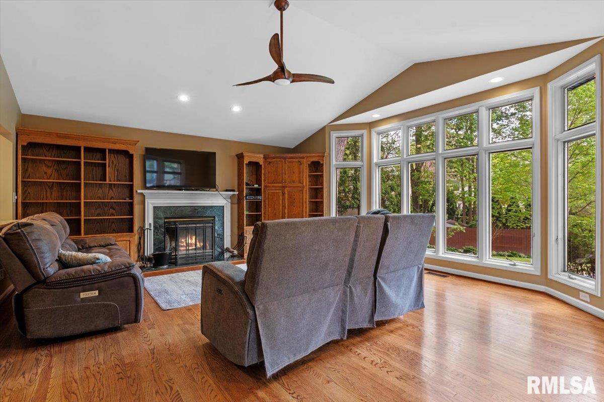 3108 Victoria Drive, Springfield, Illinois image 4