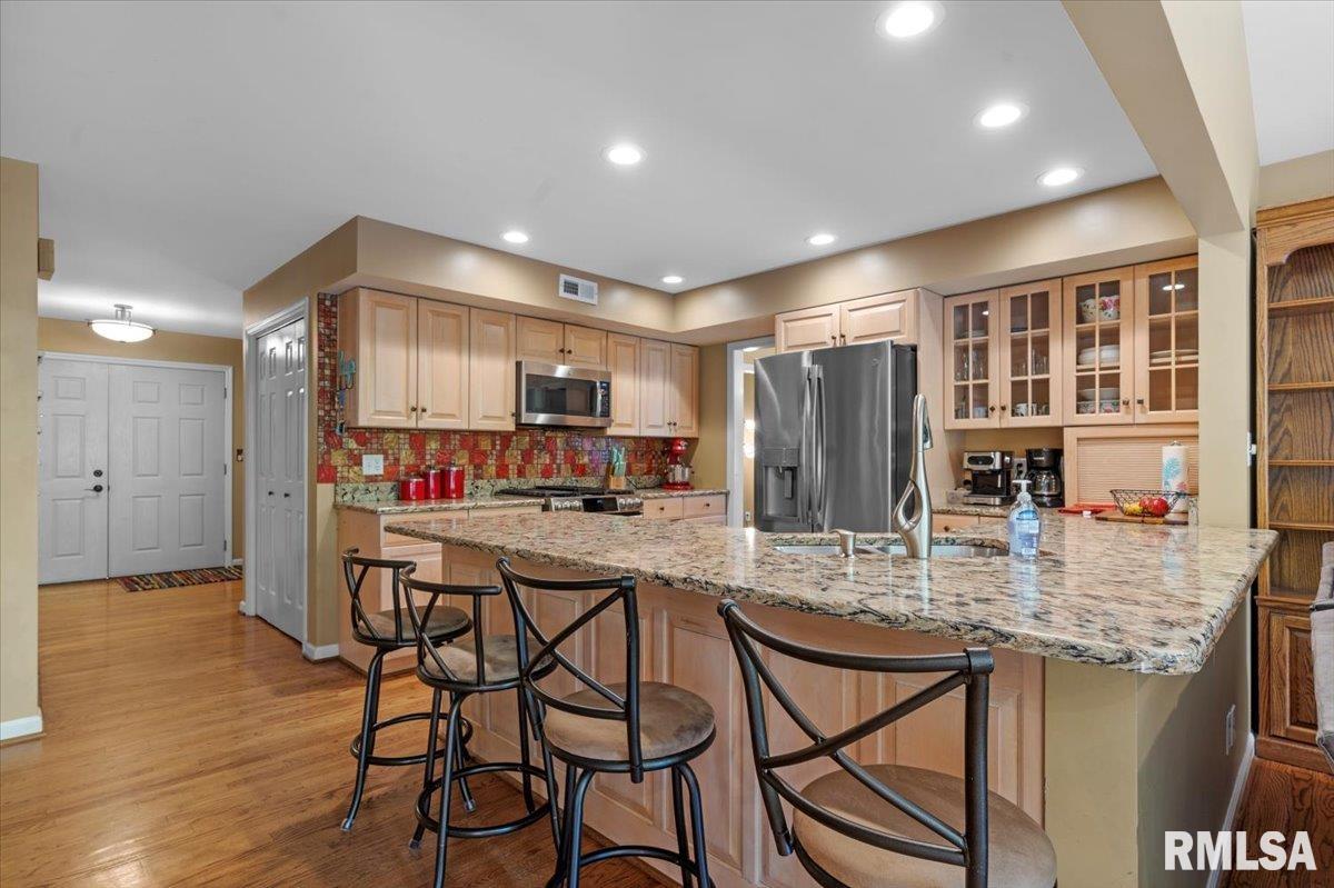 3108 Victoria Drive, Springfield, Illinois image 8