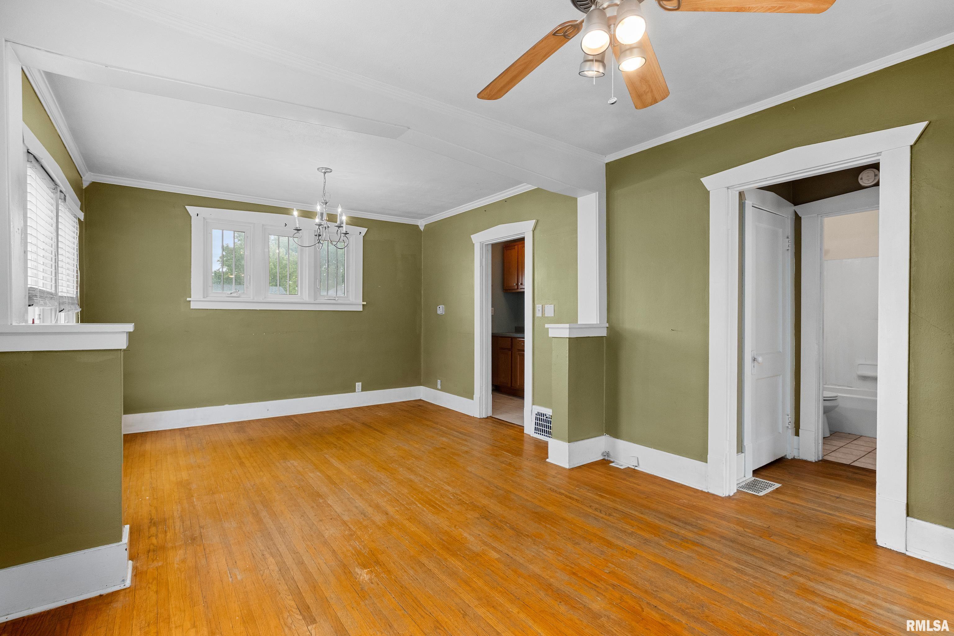 1201 E Hines Avenue, Peoria Heights, Illinois image 6