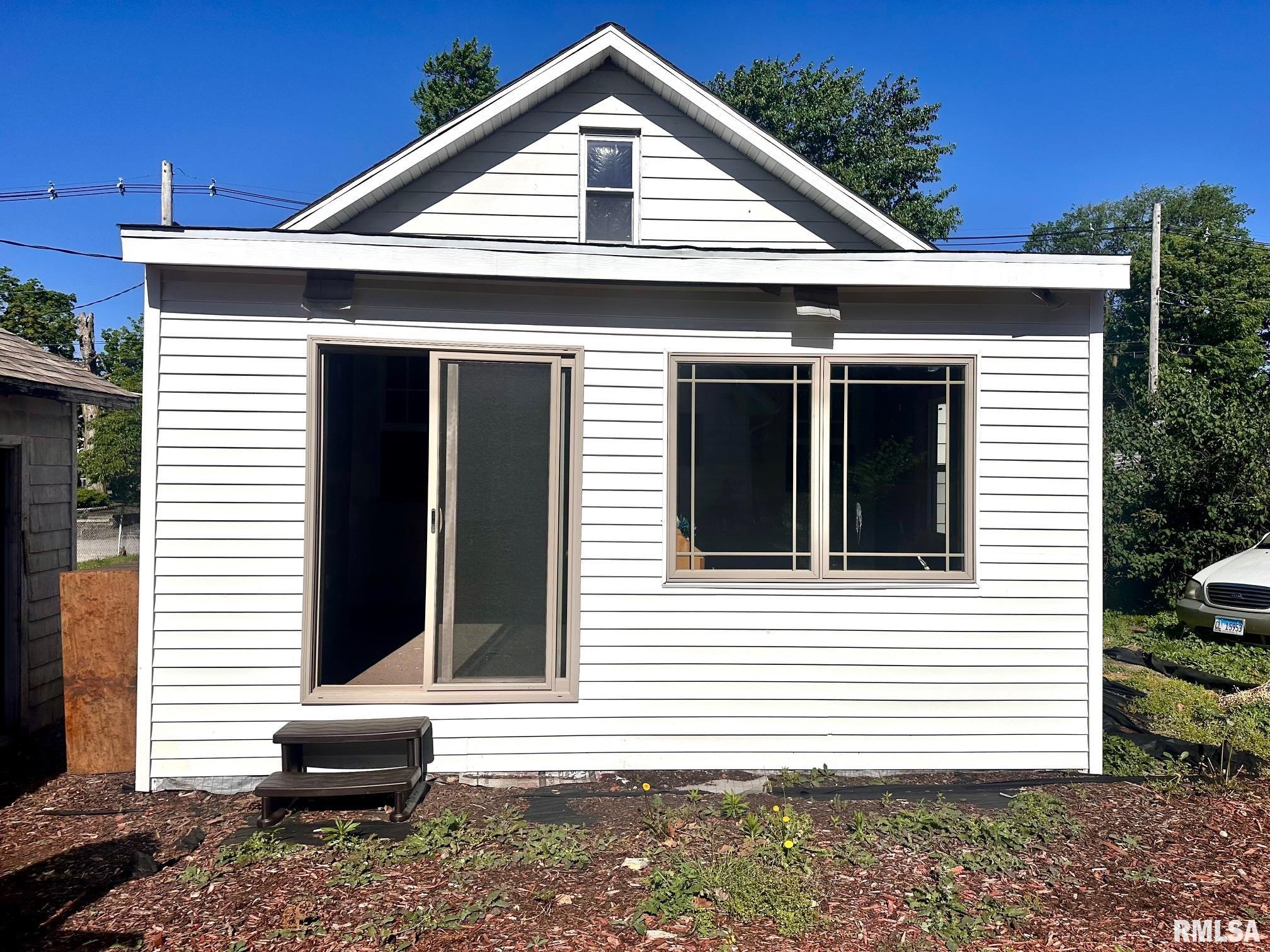 440 S Sandy Street, Jacksonville, Illinois image 13
