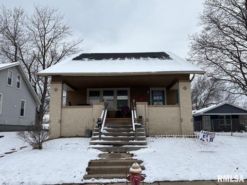 Multifamily For Sale - 3905 N Vincent Avenue<br/> Peoria Heights, IL 61616