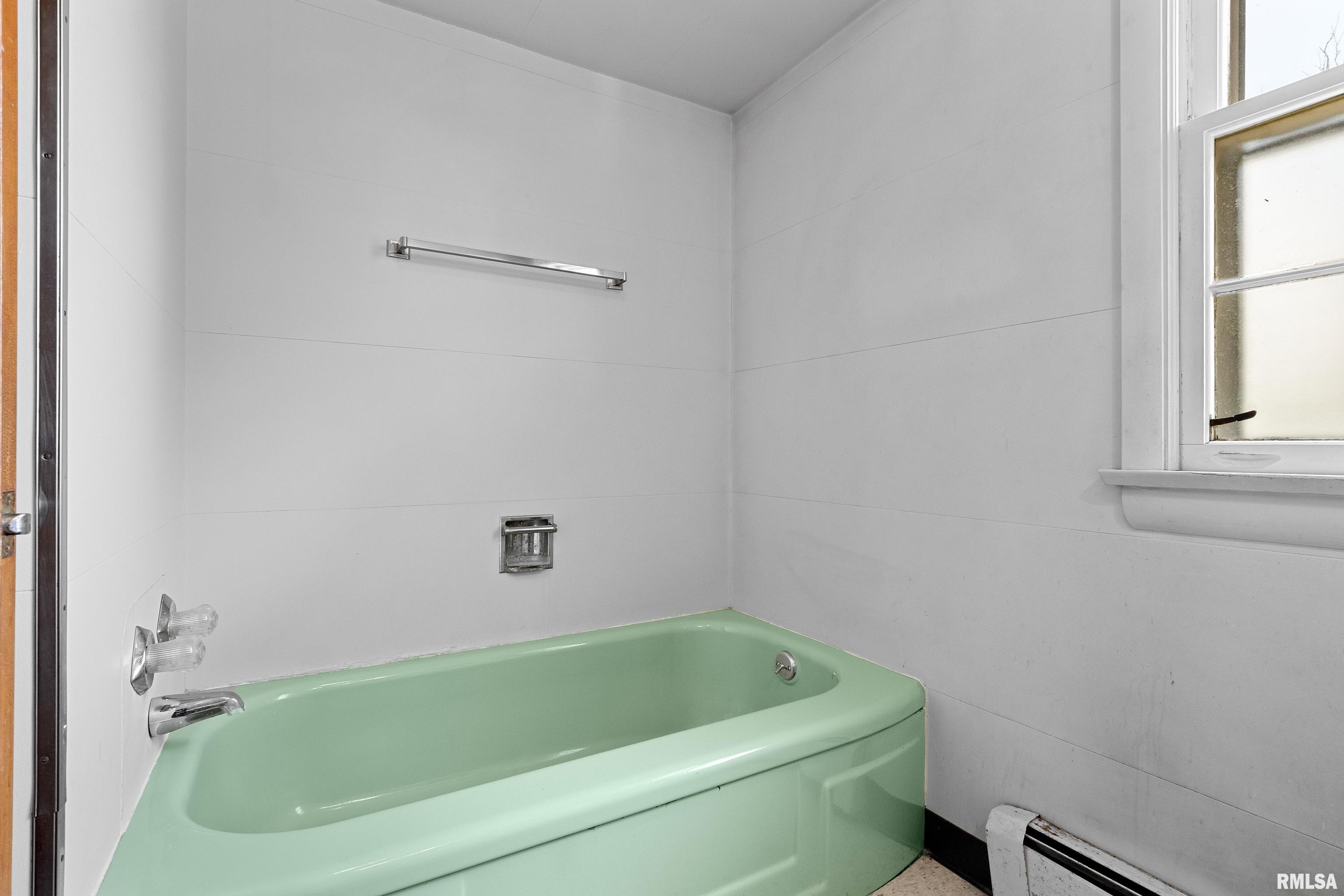 414 E Jefferson Street, Toulon, Illinois image 14