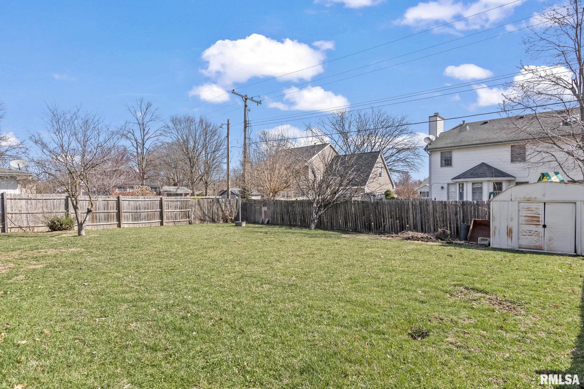 2604 Arlington Drive, Springfield, Illinois image 36