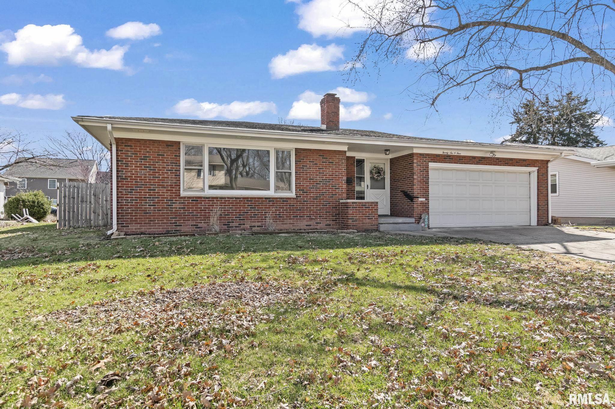 2604 Arlington Drive, Springfield, Illinois image 3