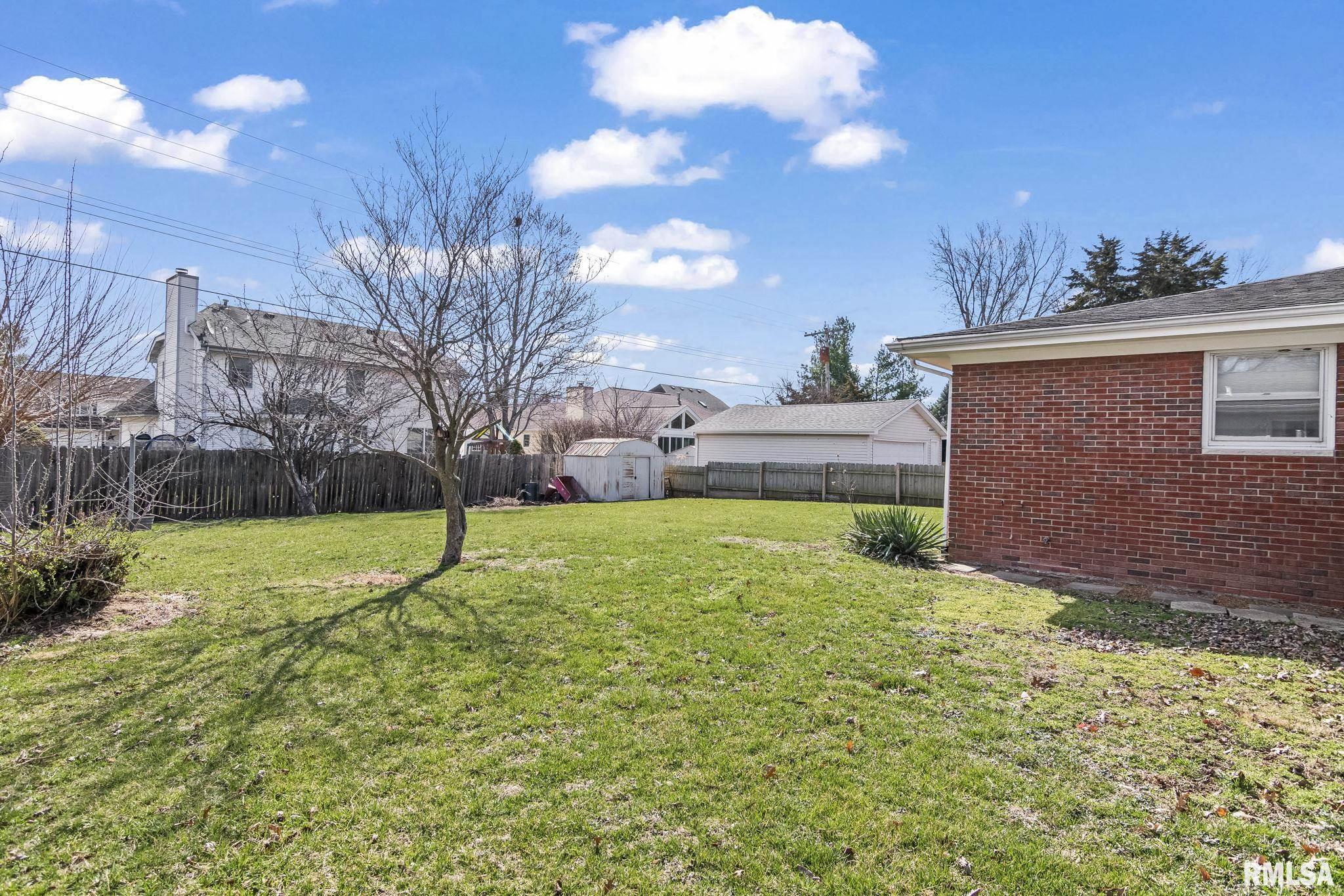 2604 Arlington Drive, Springfield, Illinois image 38