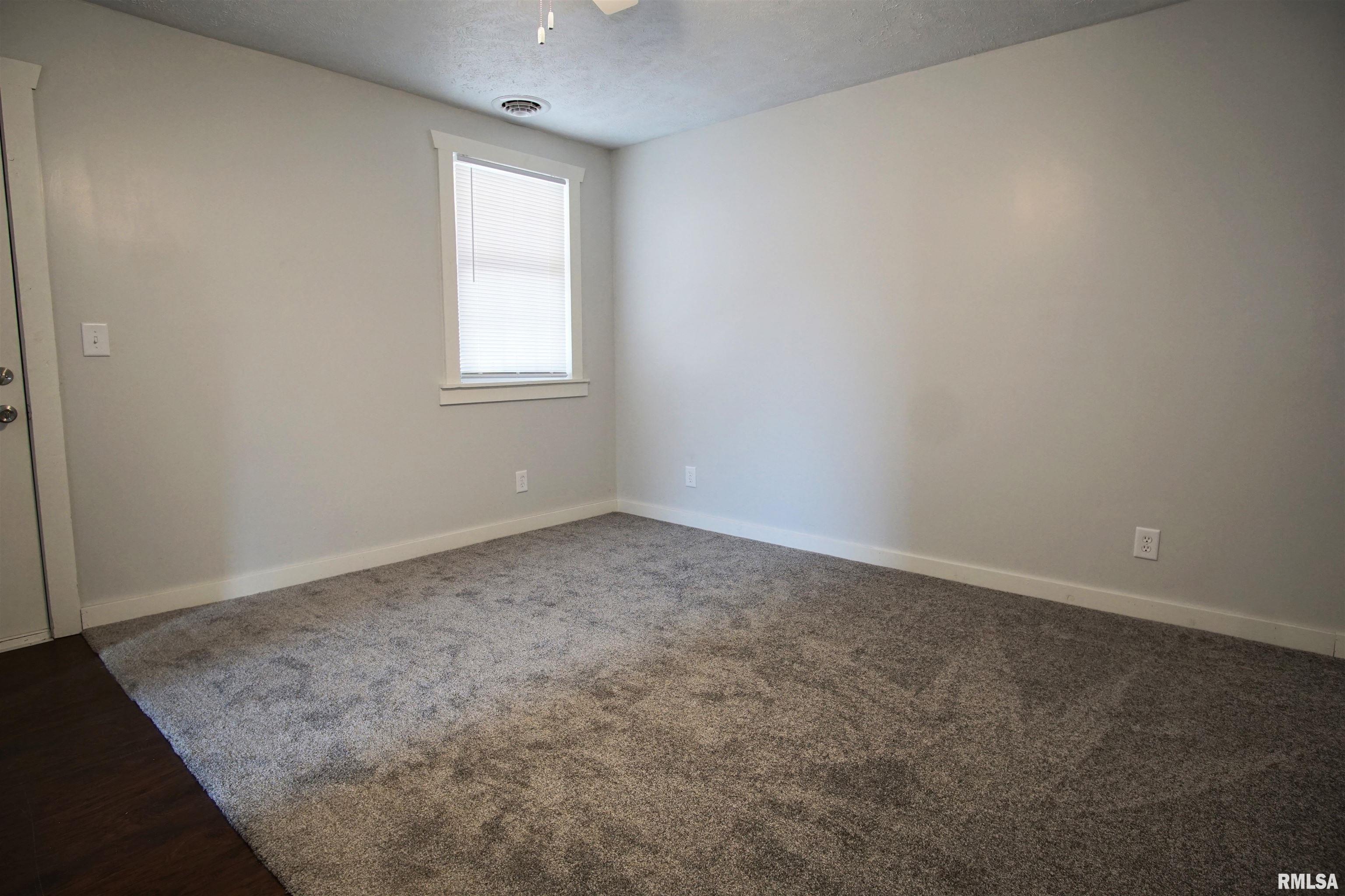 310 N Sherman Street, Lincoln, Illinois image 8