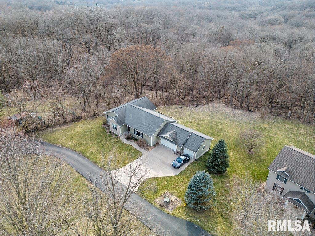 4 Forest Court, Rock Island, Illinois image 2