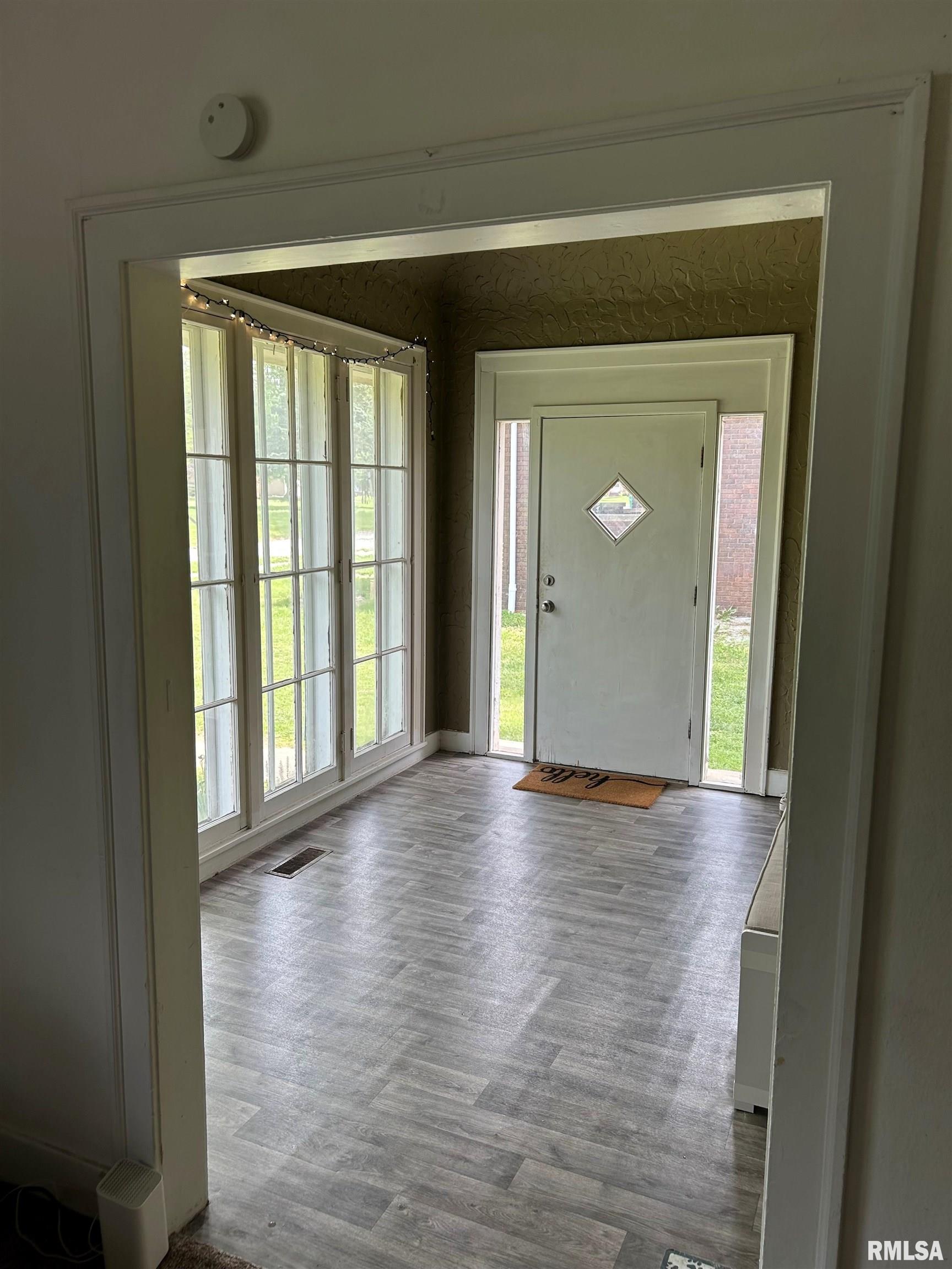 132 Chandler Boulevard, Macomb, Illinois image 4