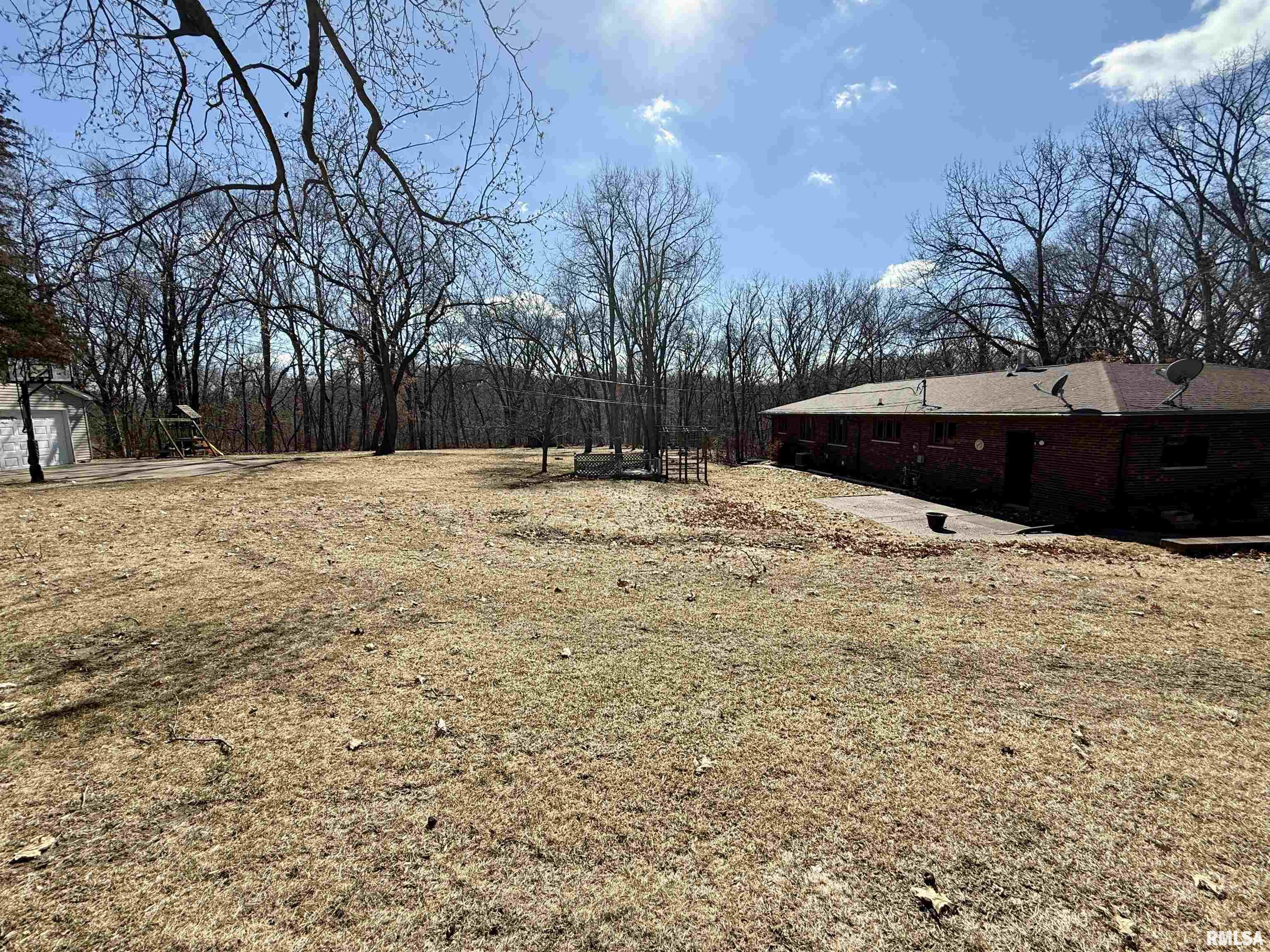 317 5th Street, Silvis, Illinois image 8