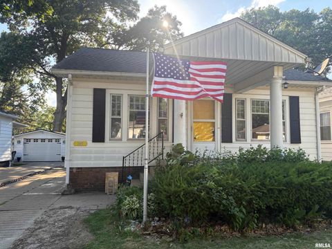 Homes For Sale - 145 N Illinois Street<br/> Sangamon County, Springfield, IL 62702