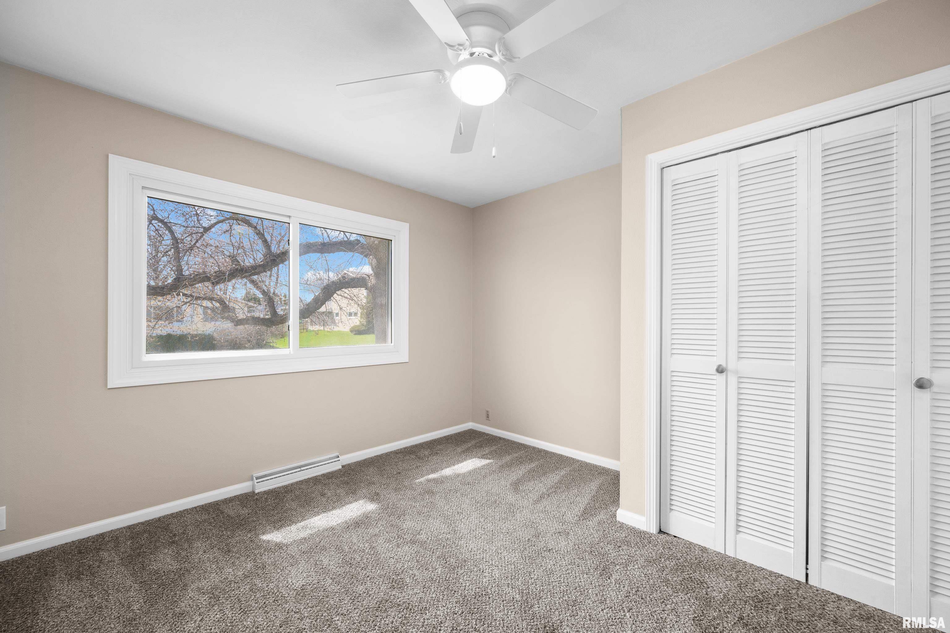 2103 Fairmeadows Drive, Bettendorf, Iowa image 16