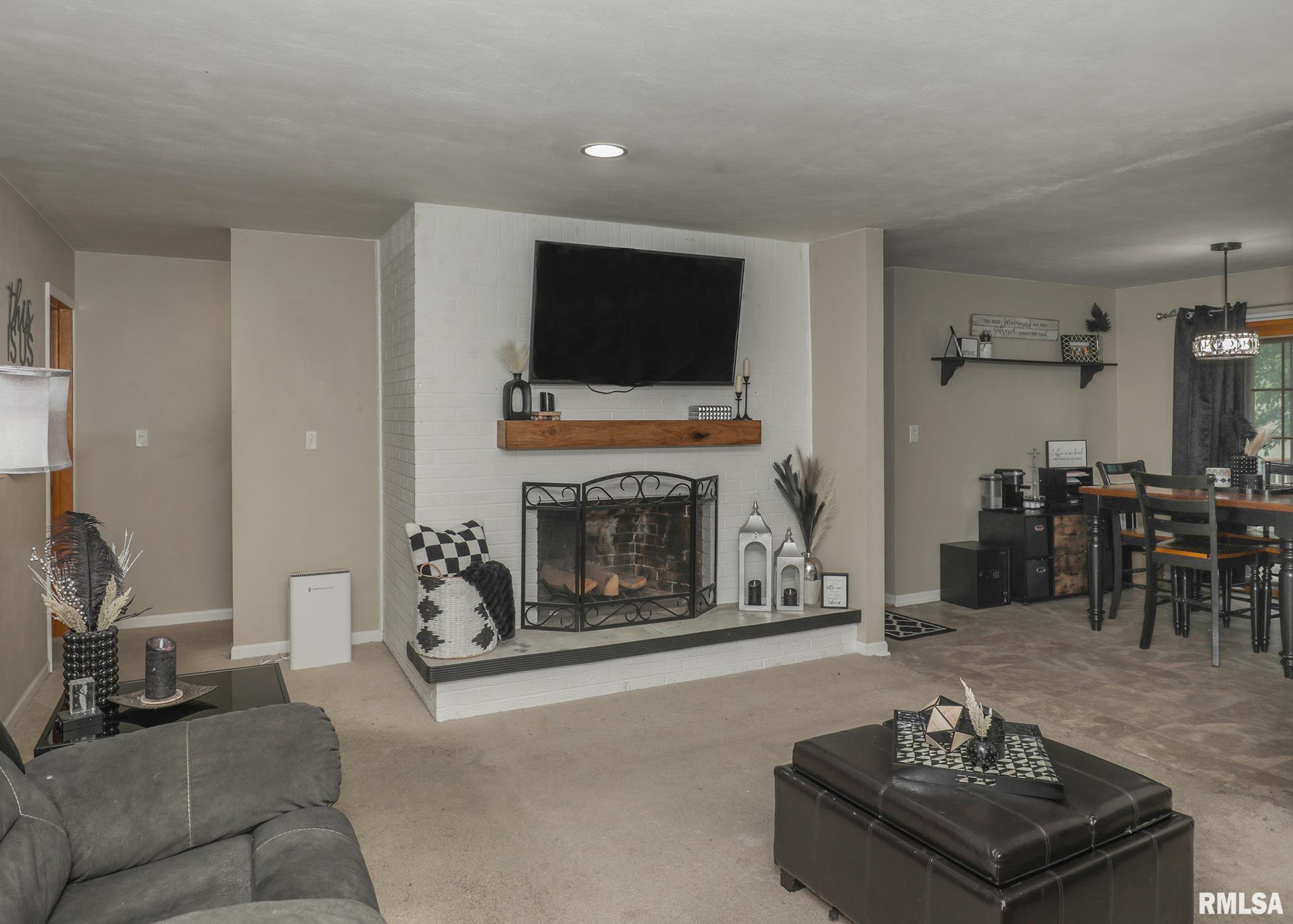 1407 53rd Street, Moline, Illinois image 5
