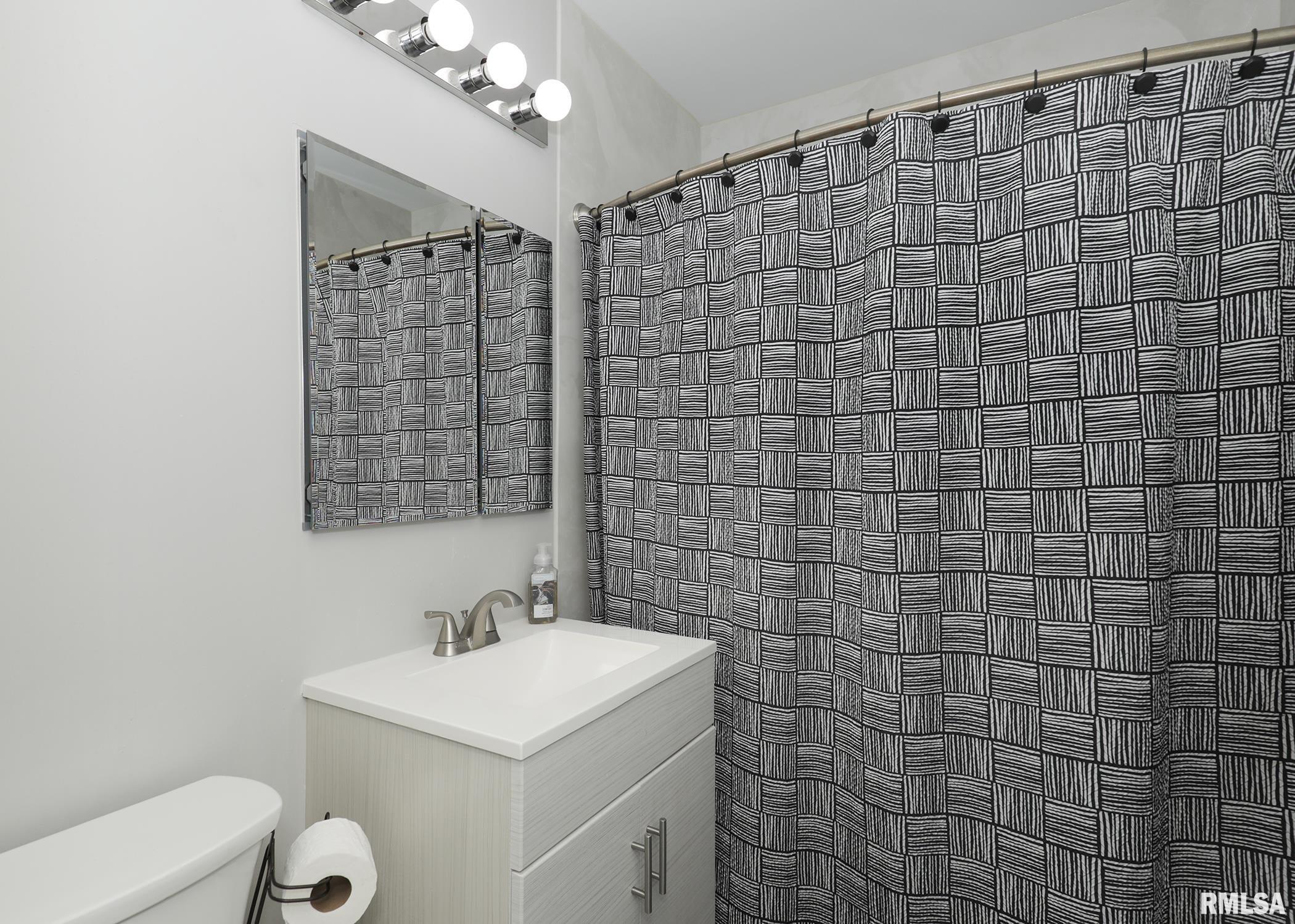 1407 53rd Street, Moline, Illinois image 18