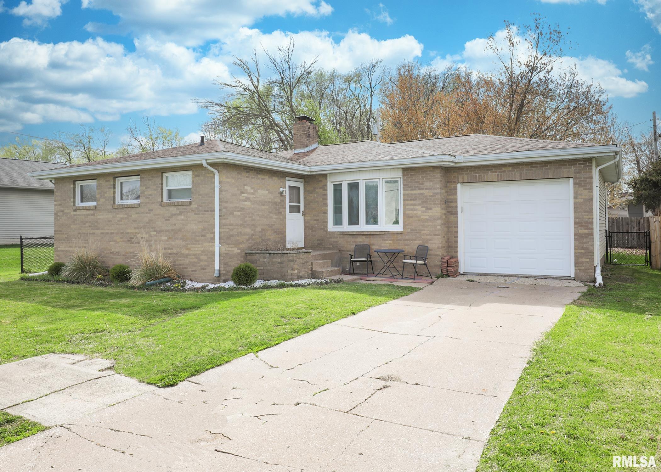 1407 53rd Street, Moline, Illinois image 1